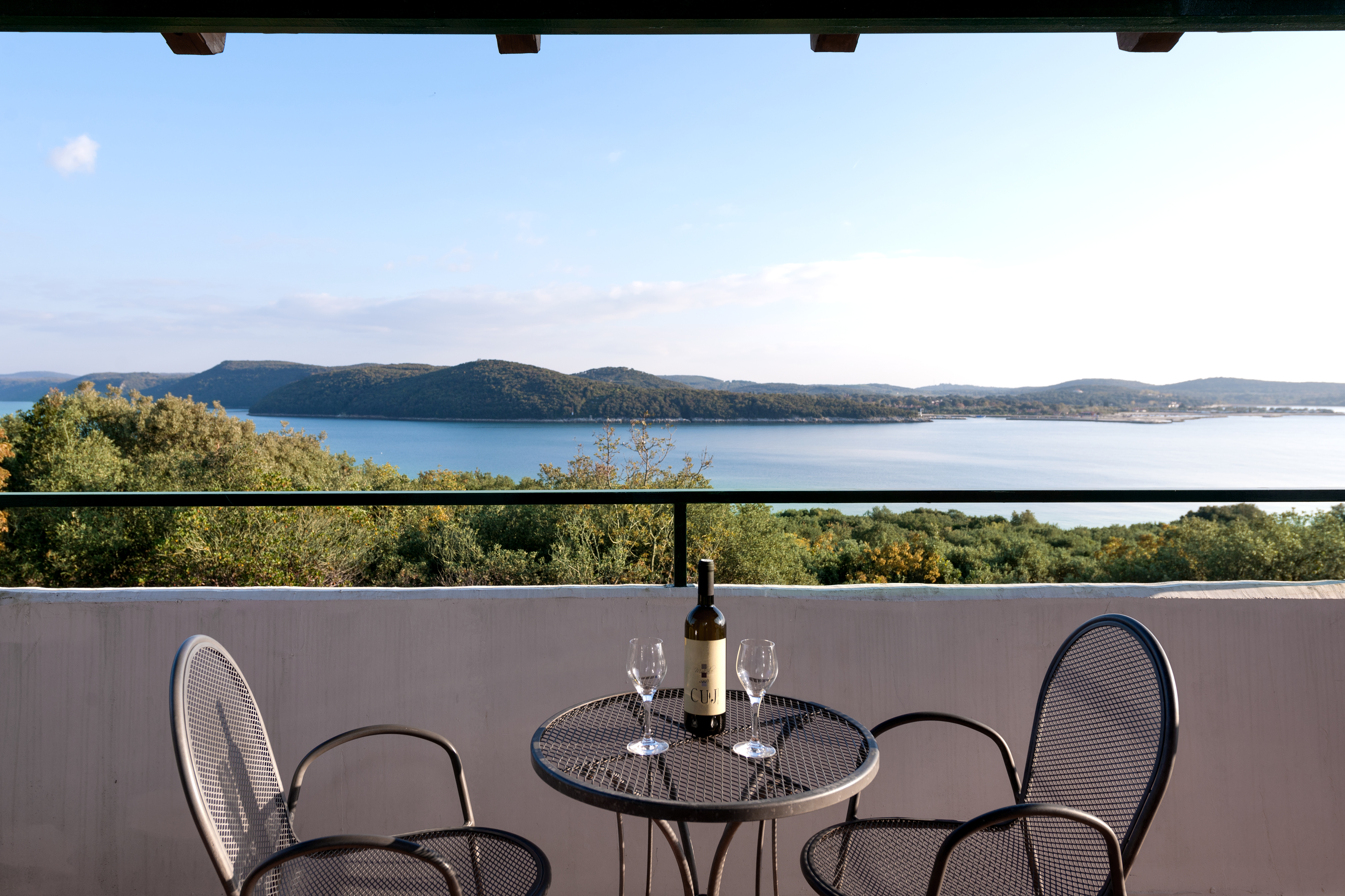 Apartment Capacity 6