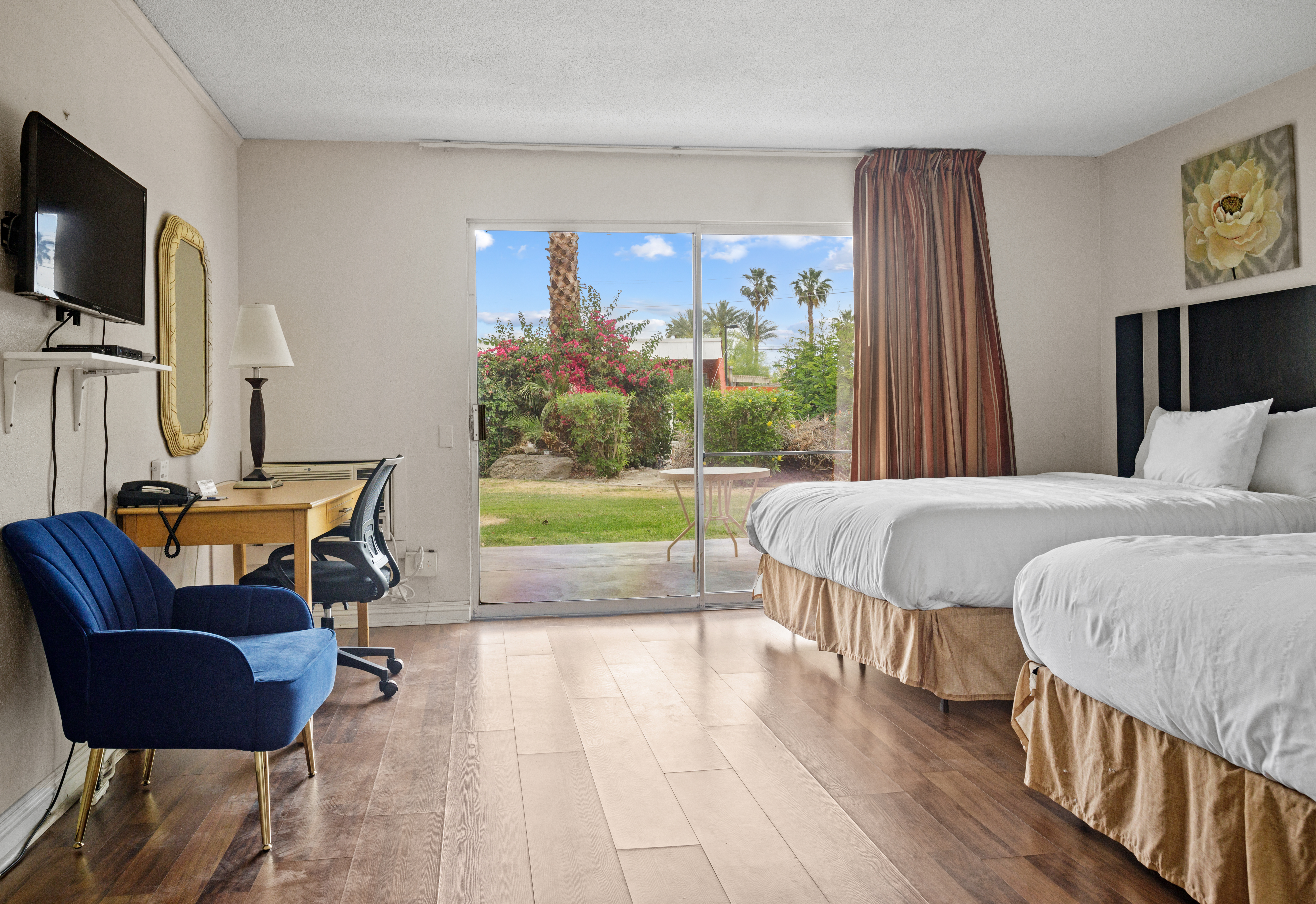 Room Two Double Beds