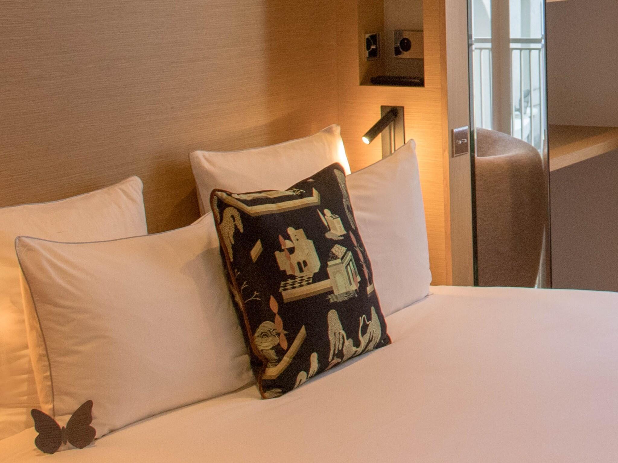 Double Superior King Bed