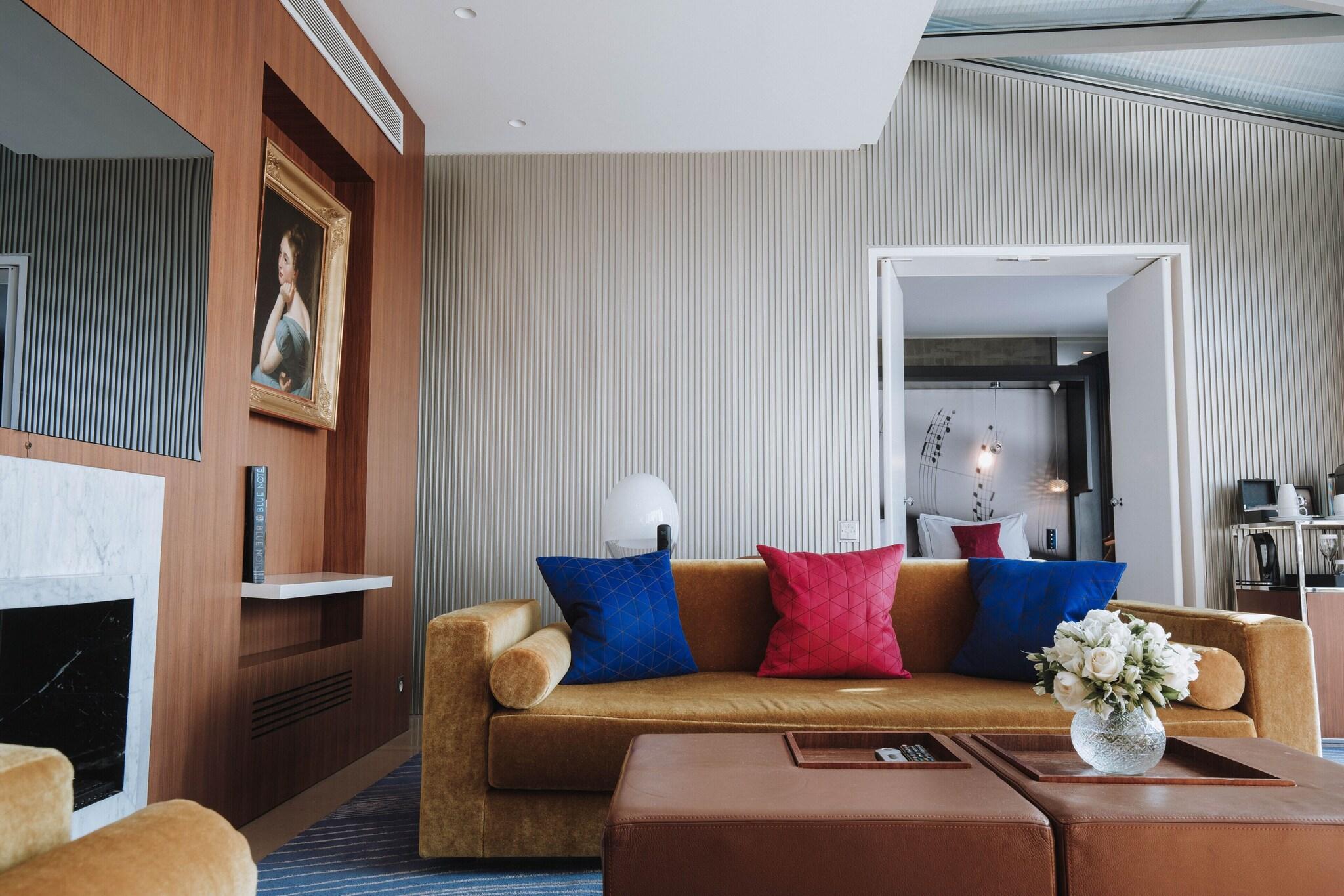 Suite Queen Size Bed