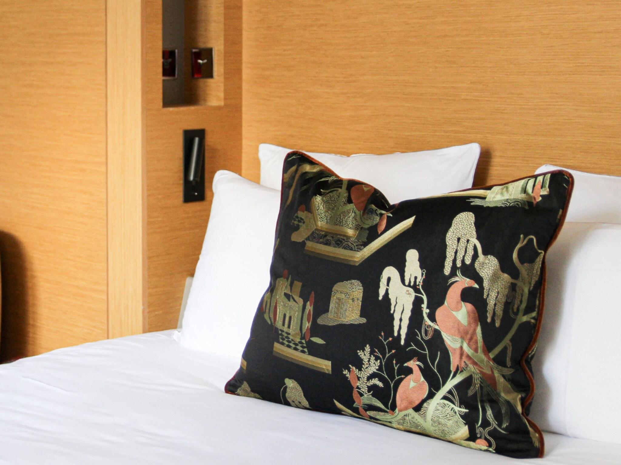 Double Deluxe King Bed