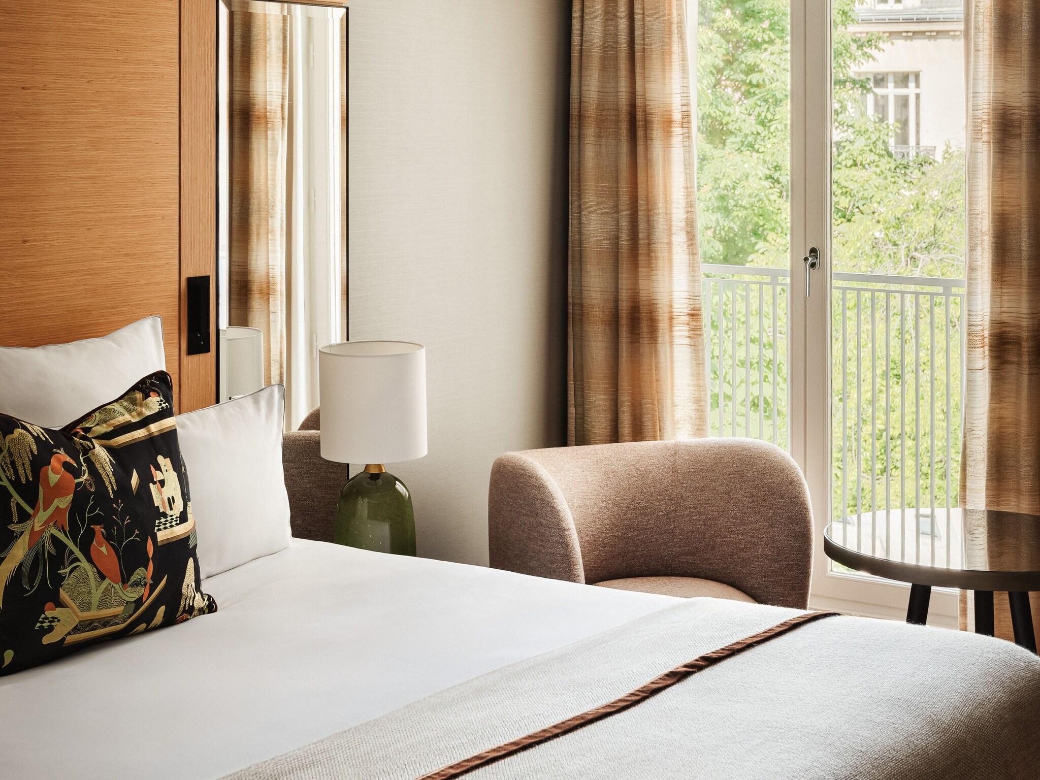 Double Superior King Bed