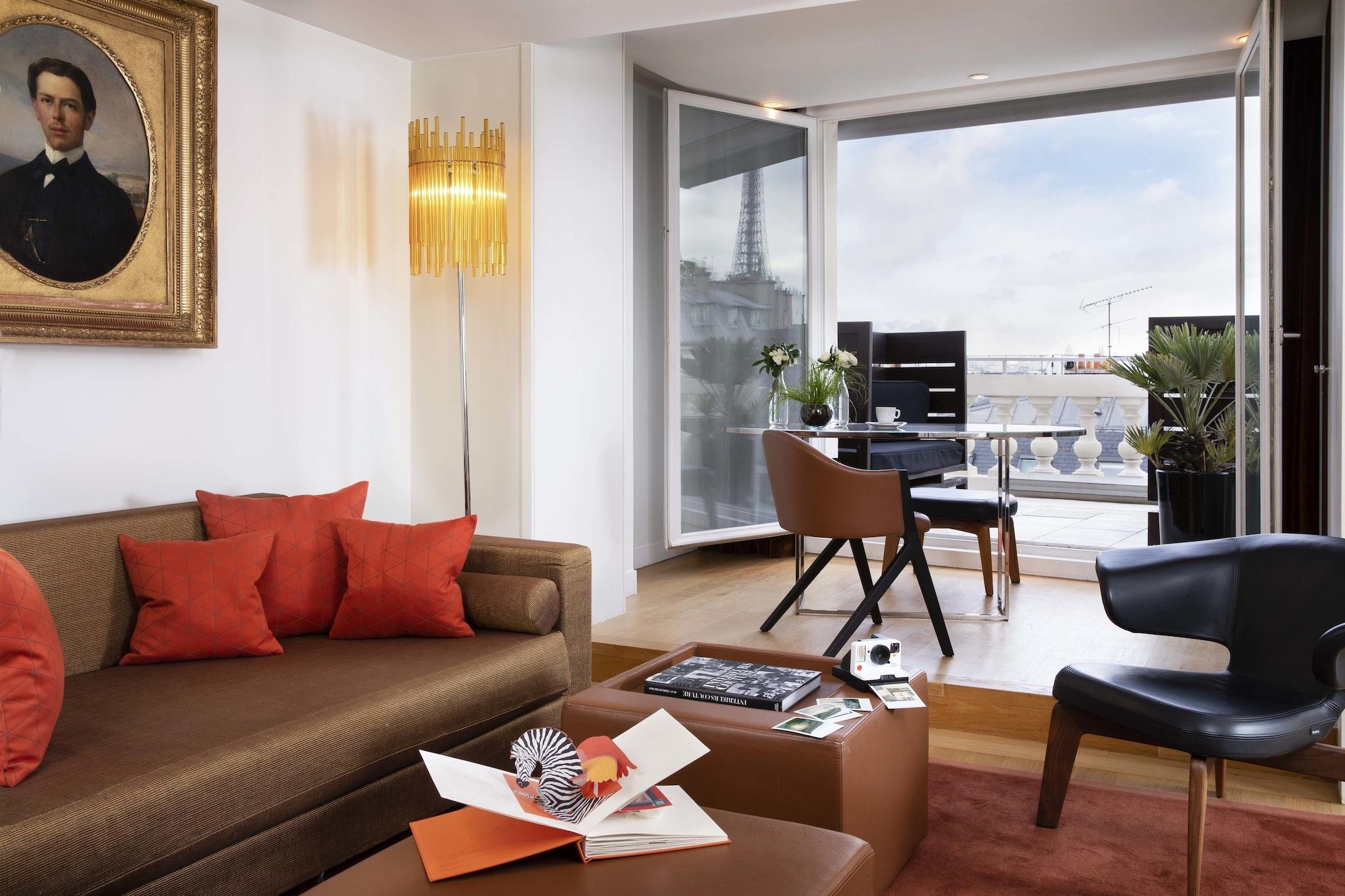 Suite Queen Size Bed