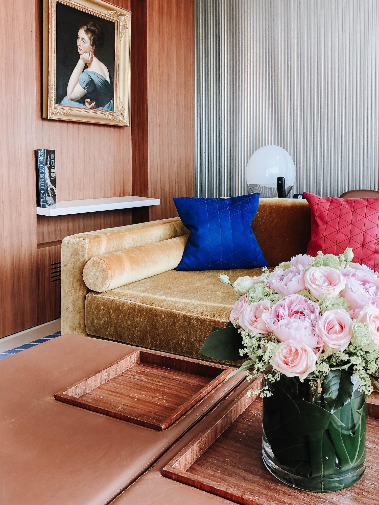 Suite Queen Size Bed