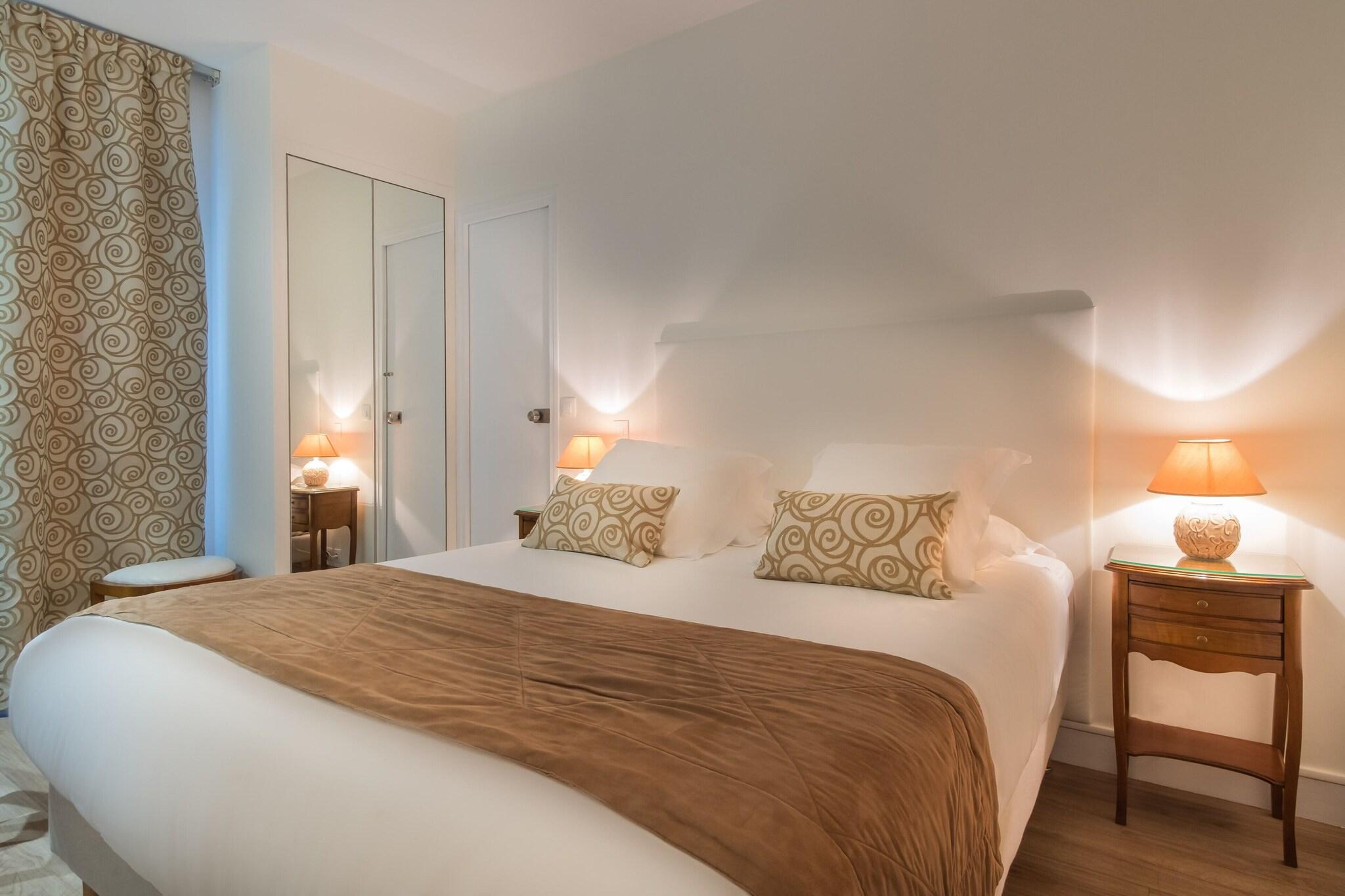 Double Superior with Double Bed