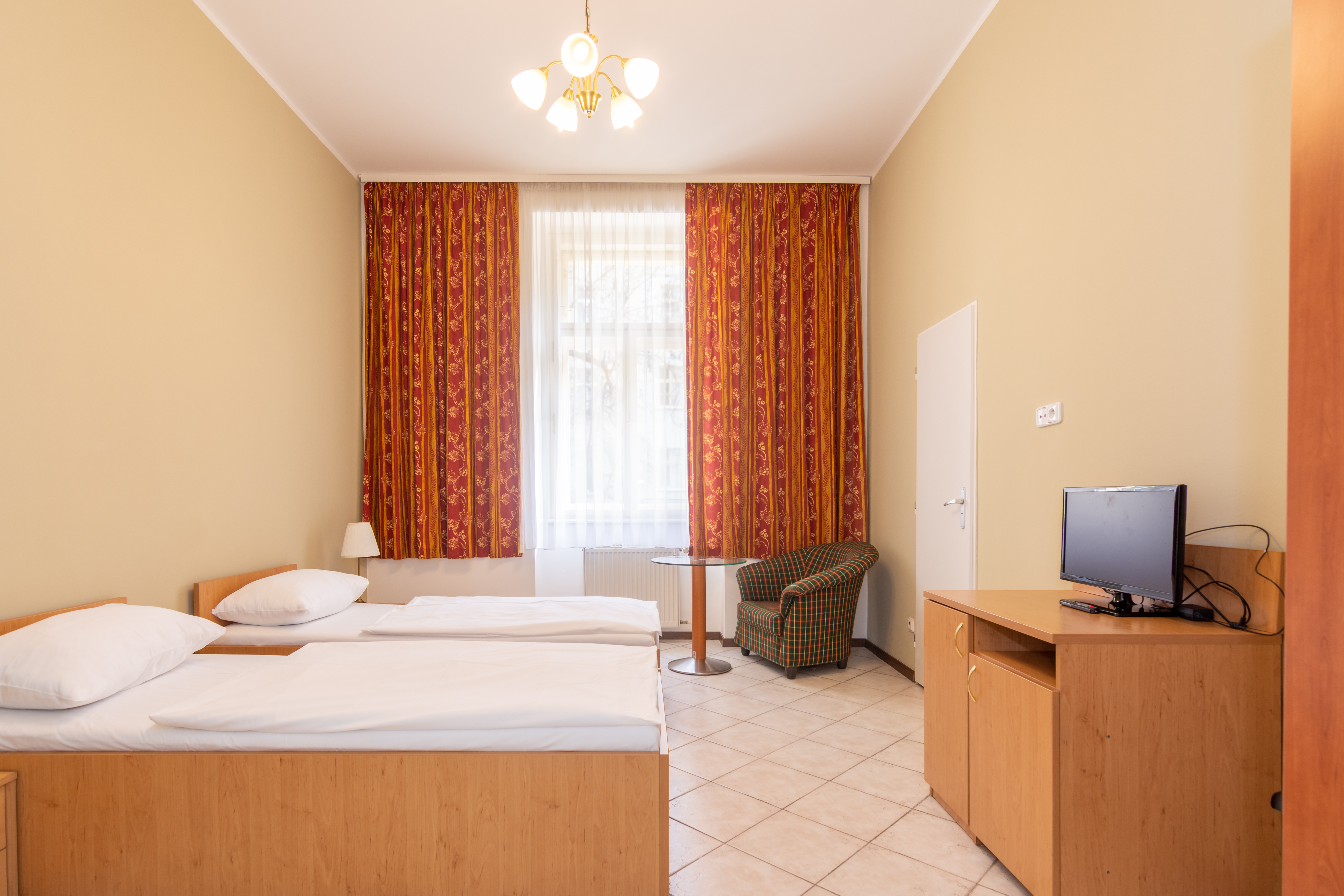 Apartment Capacity 2