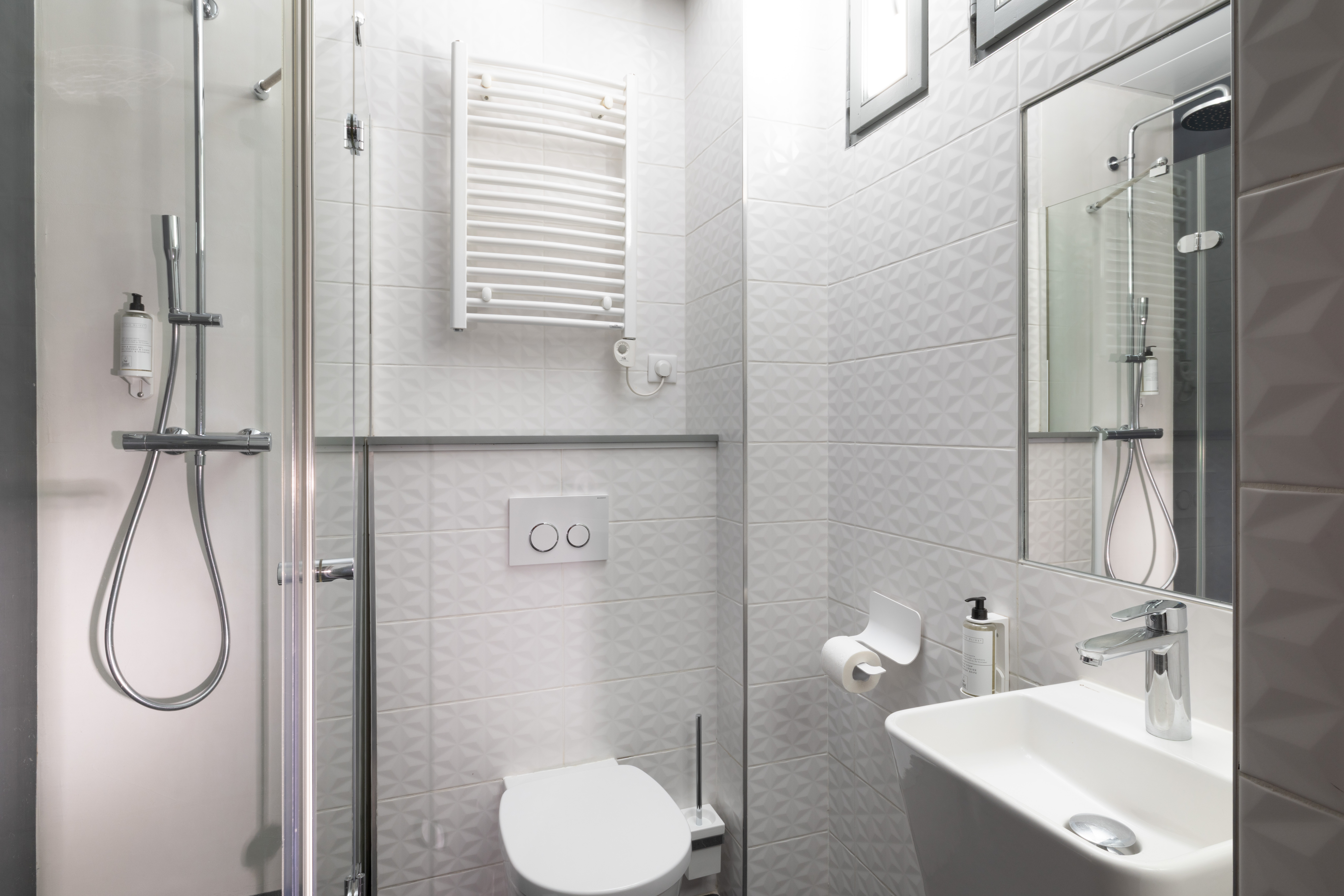 Quadruple Three Beds