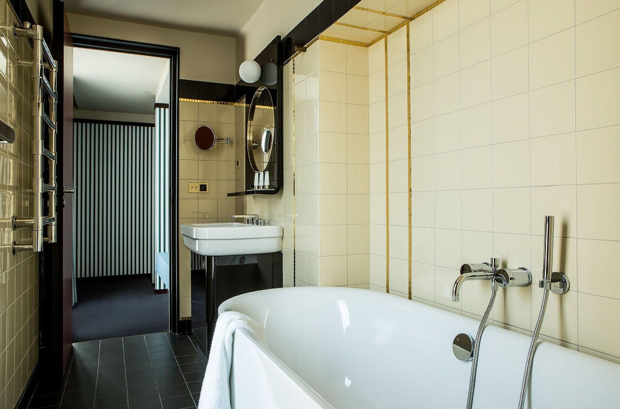 Double Premium City View