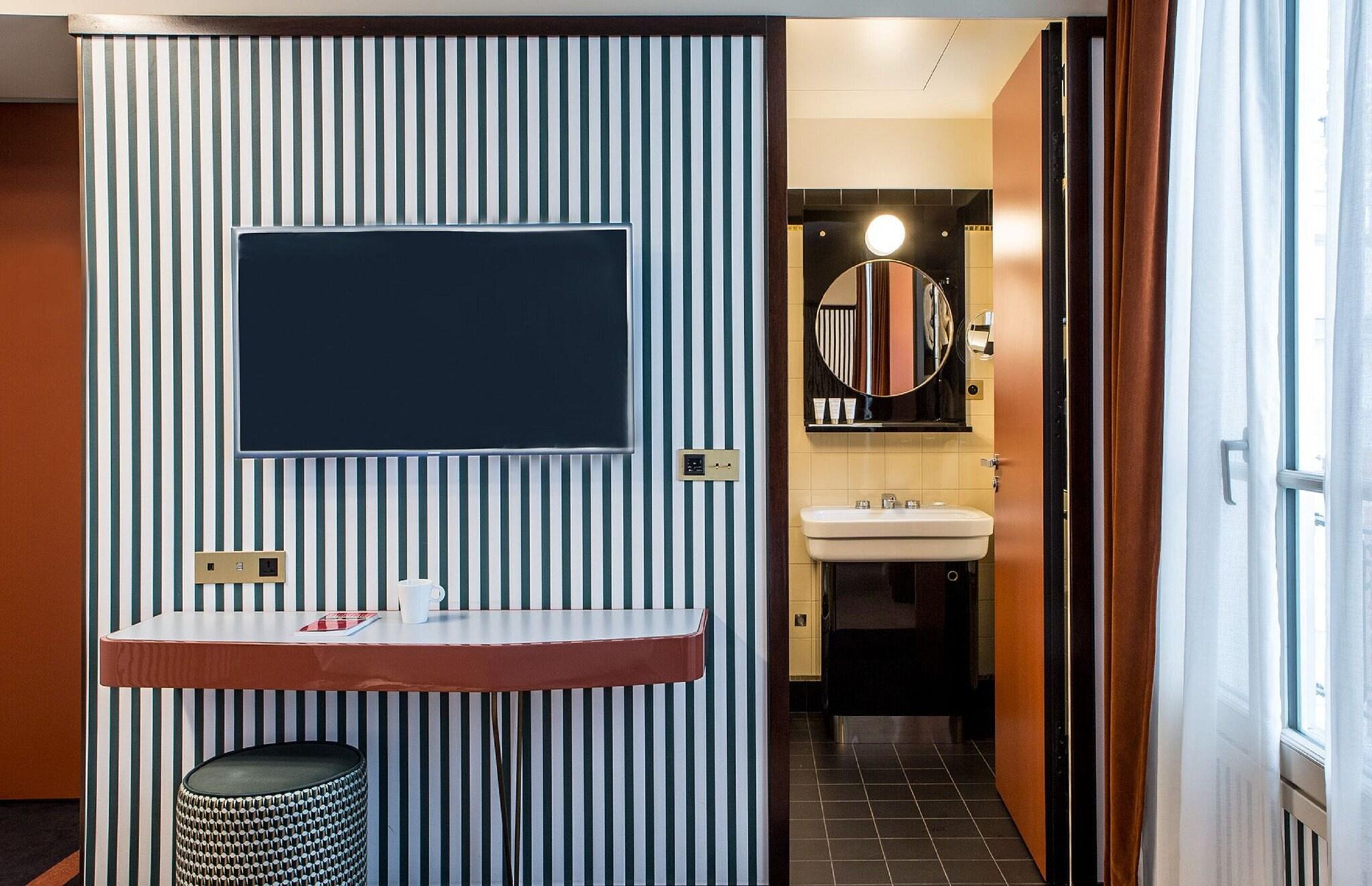 Double Superior Queen Bed