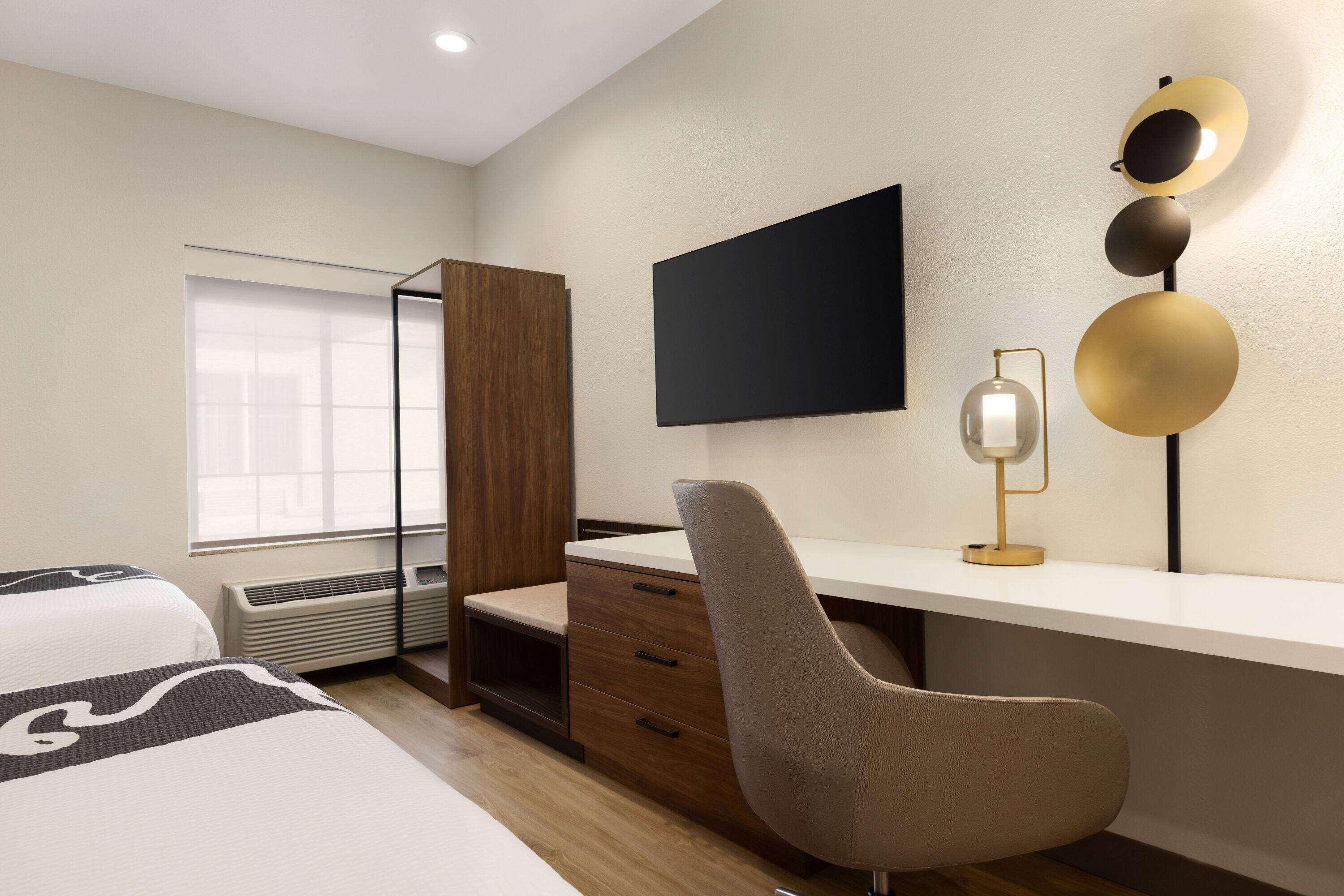 Room Two Double Beds