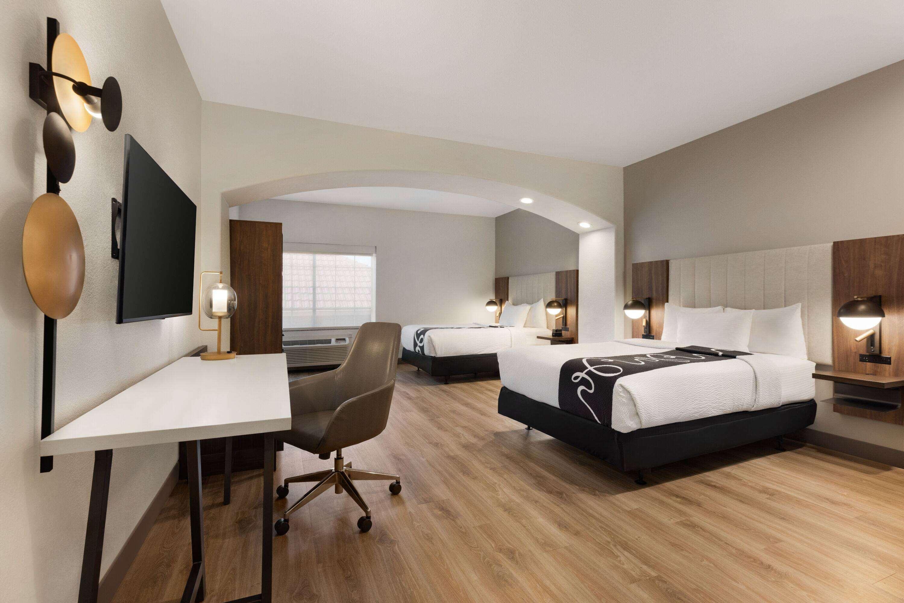 Room Two Double Beds