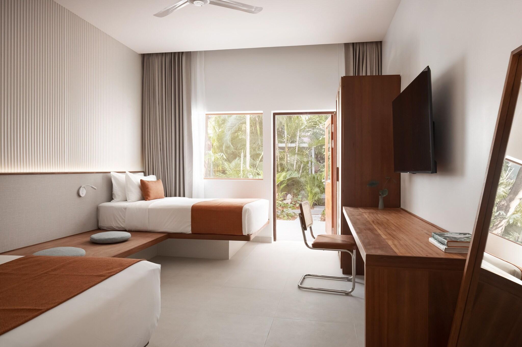 Twin Deluxe Two Beds