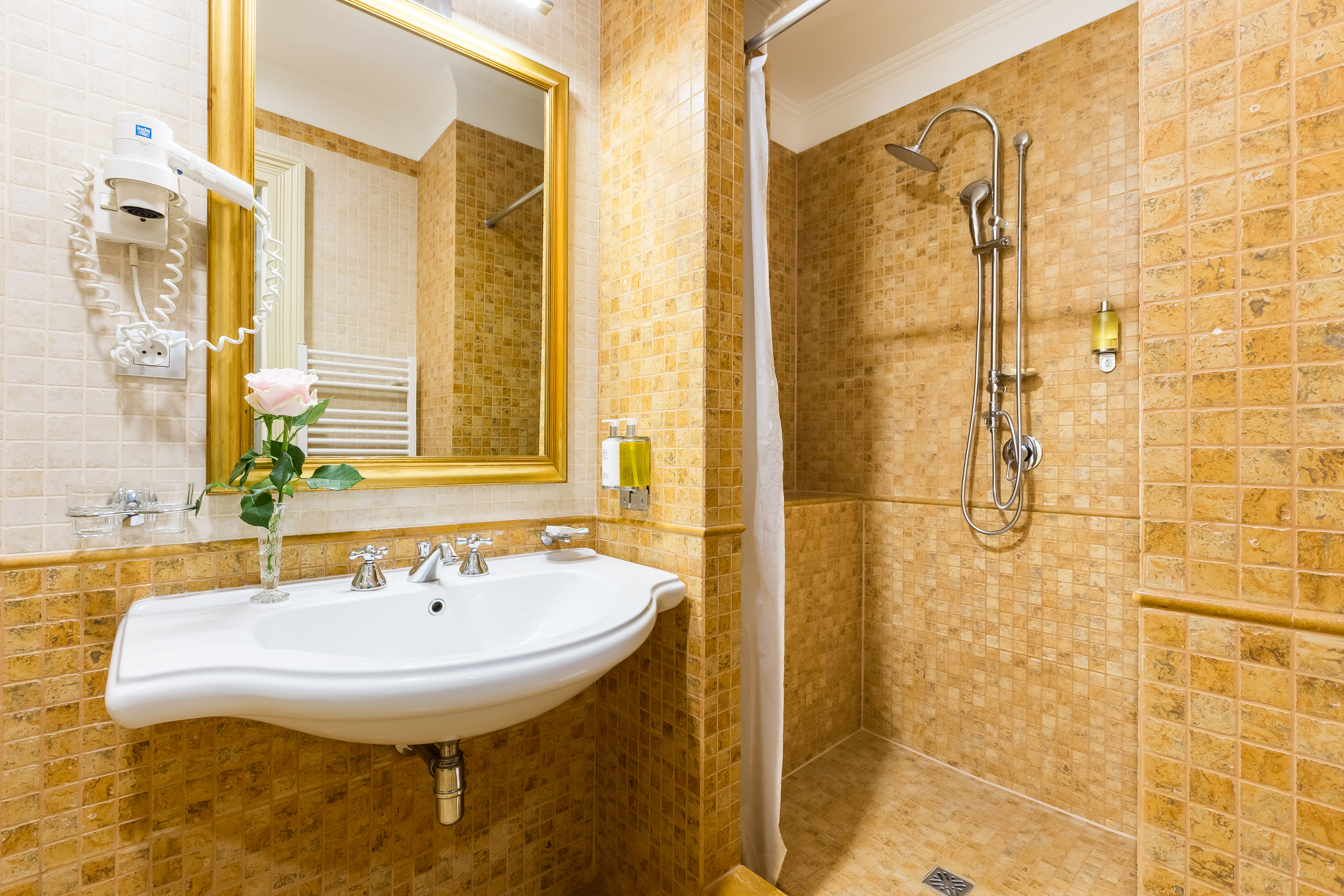 Family Room Superior