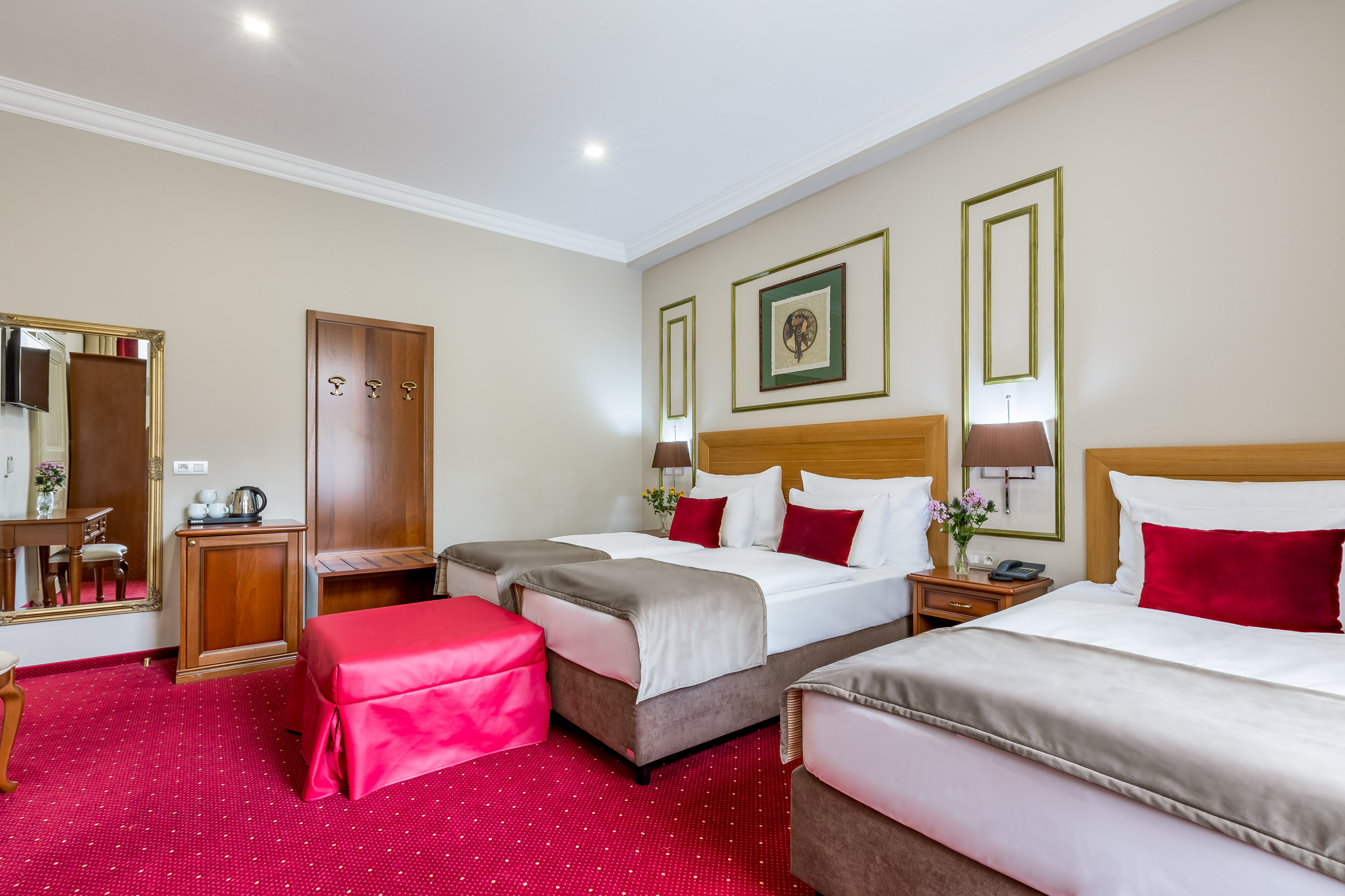 Family Room Superior