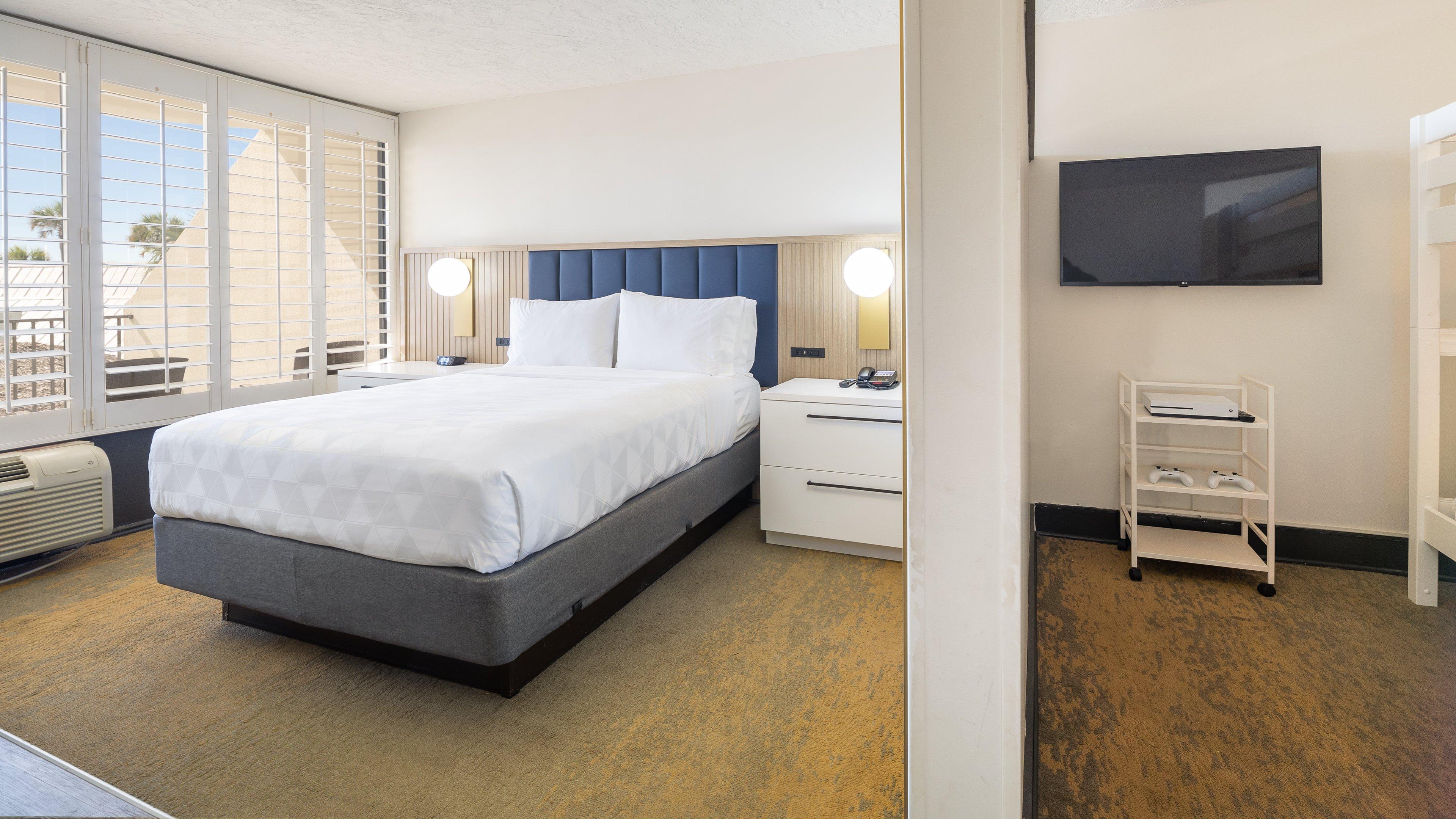 Double Queen Size Bed