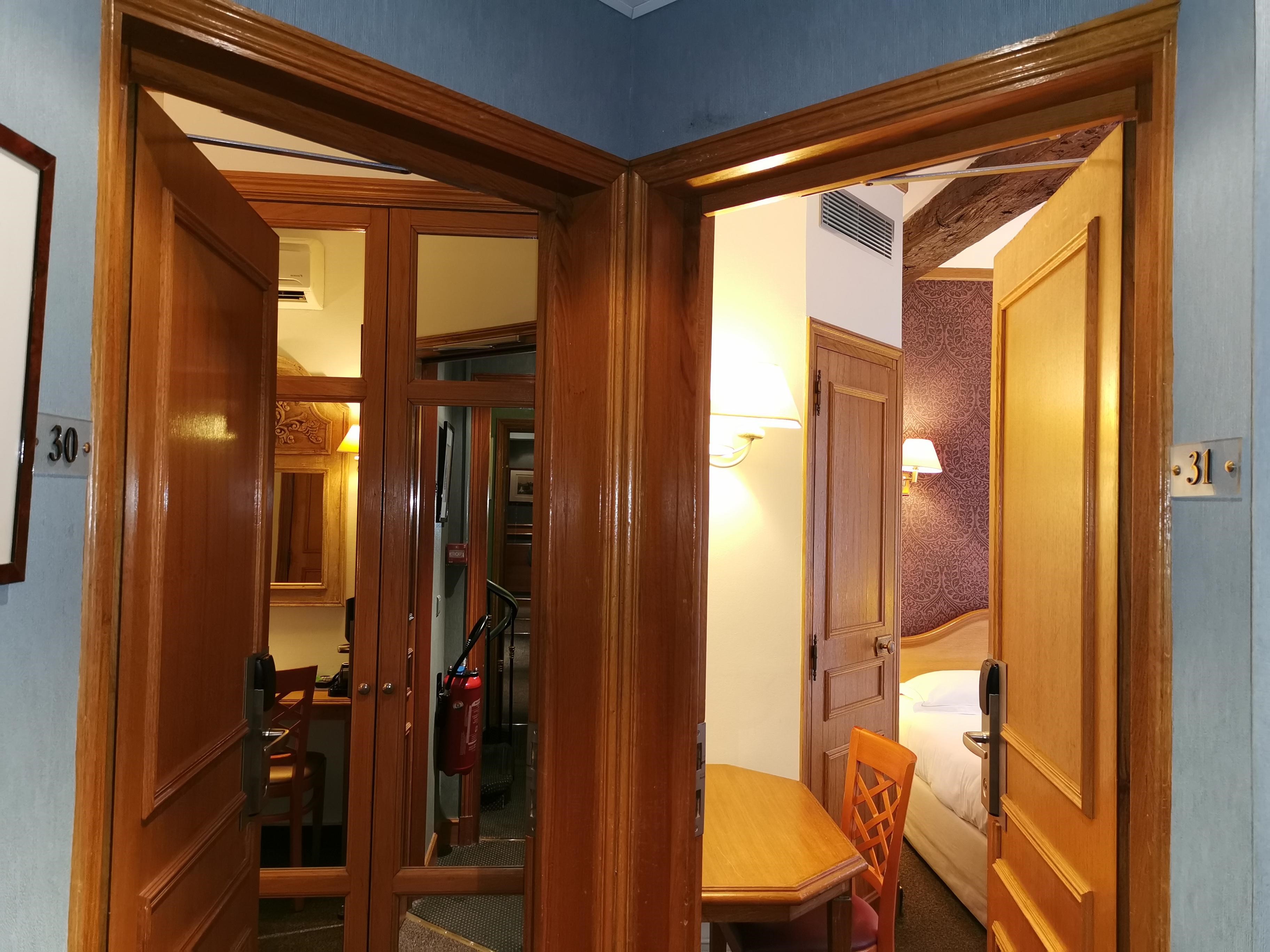 Family Room Connecting Room