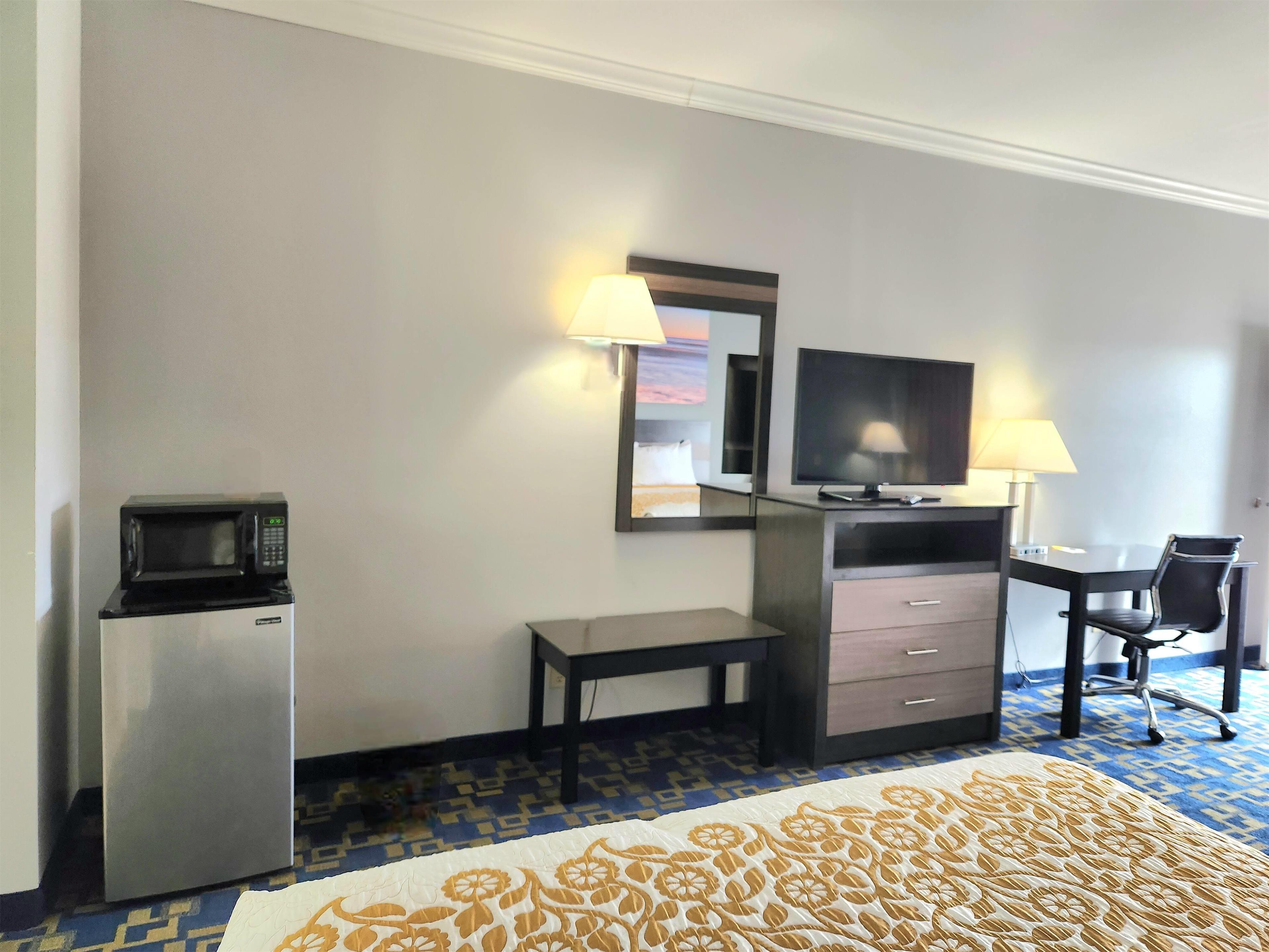 Quadruple Two Queen Beds