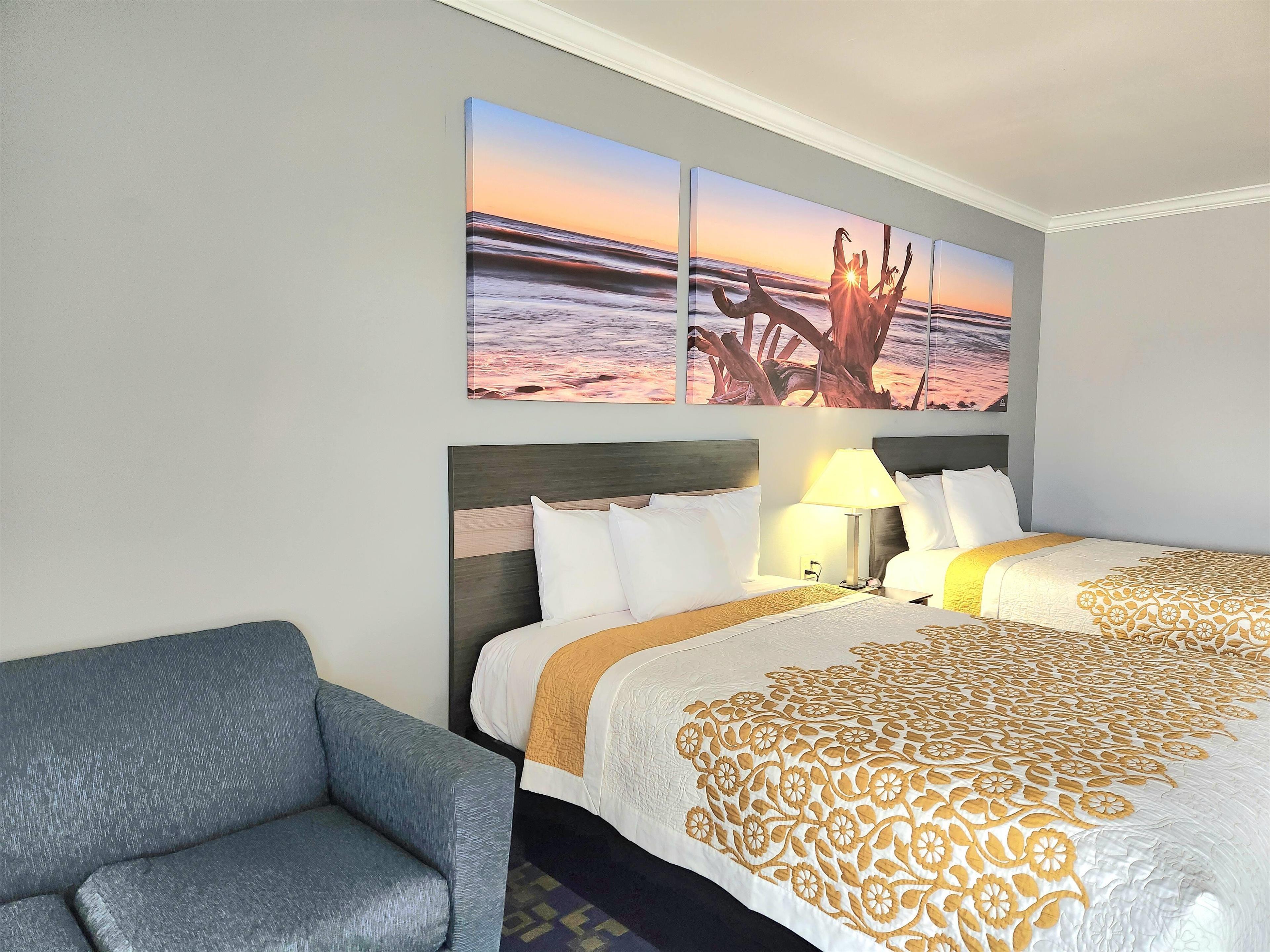 Quadruple Two Queen Beds