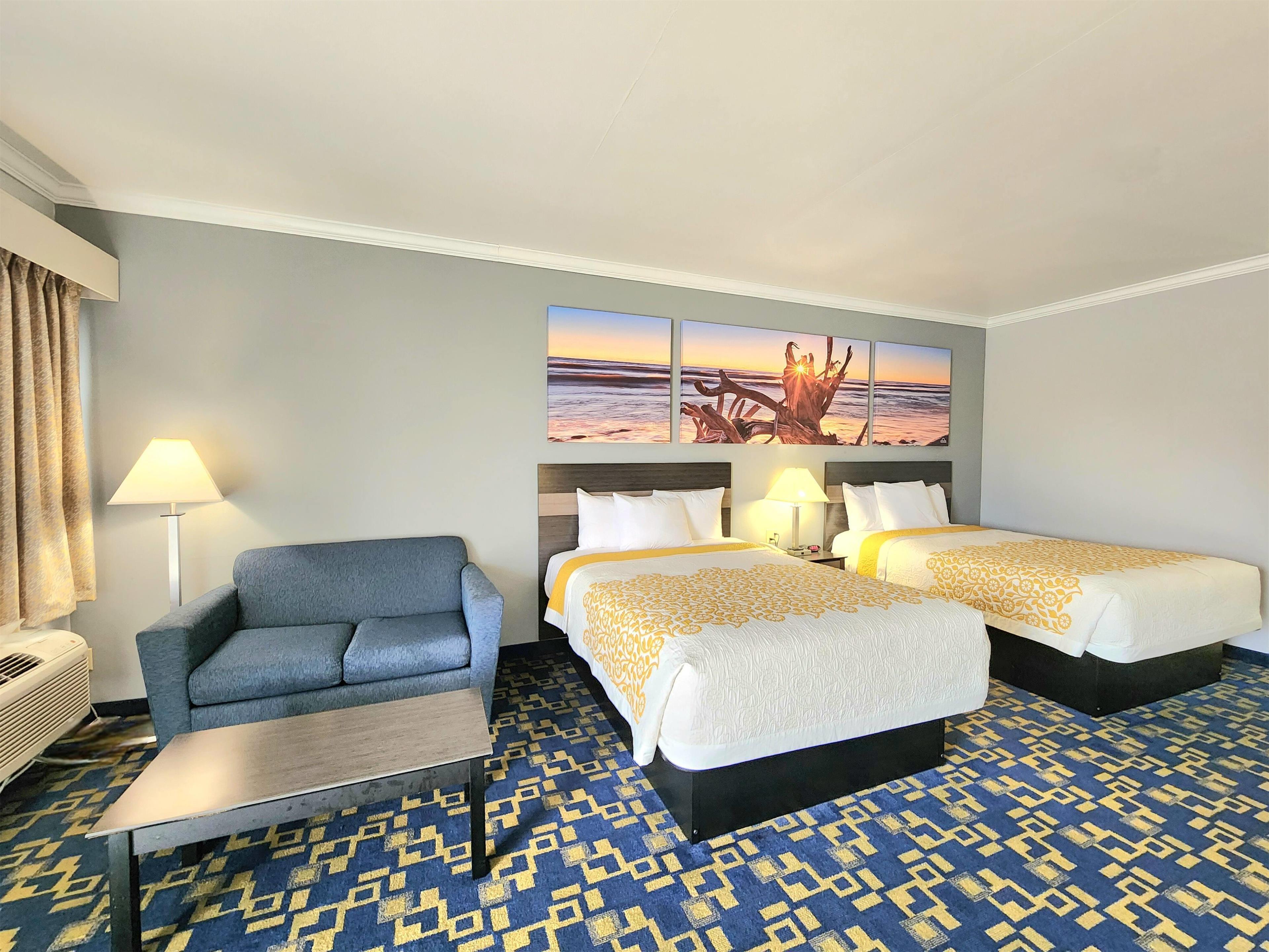 Quadruple Two Queen Beds