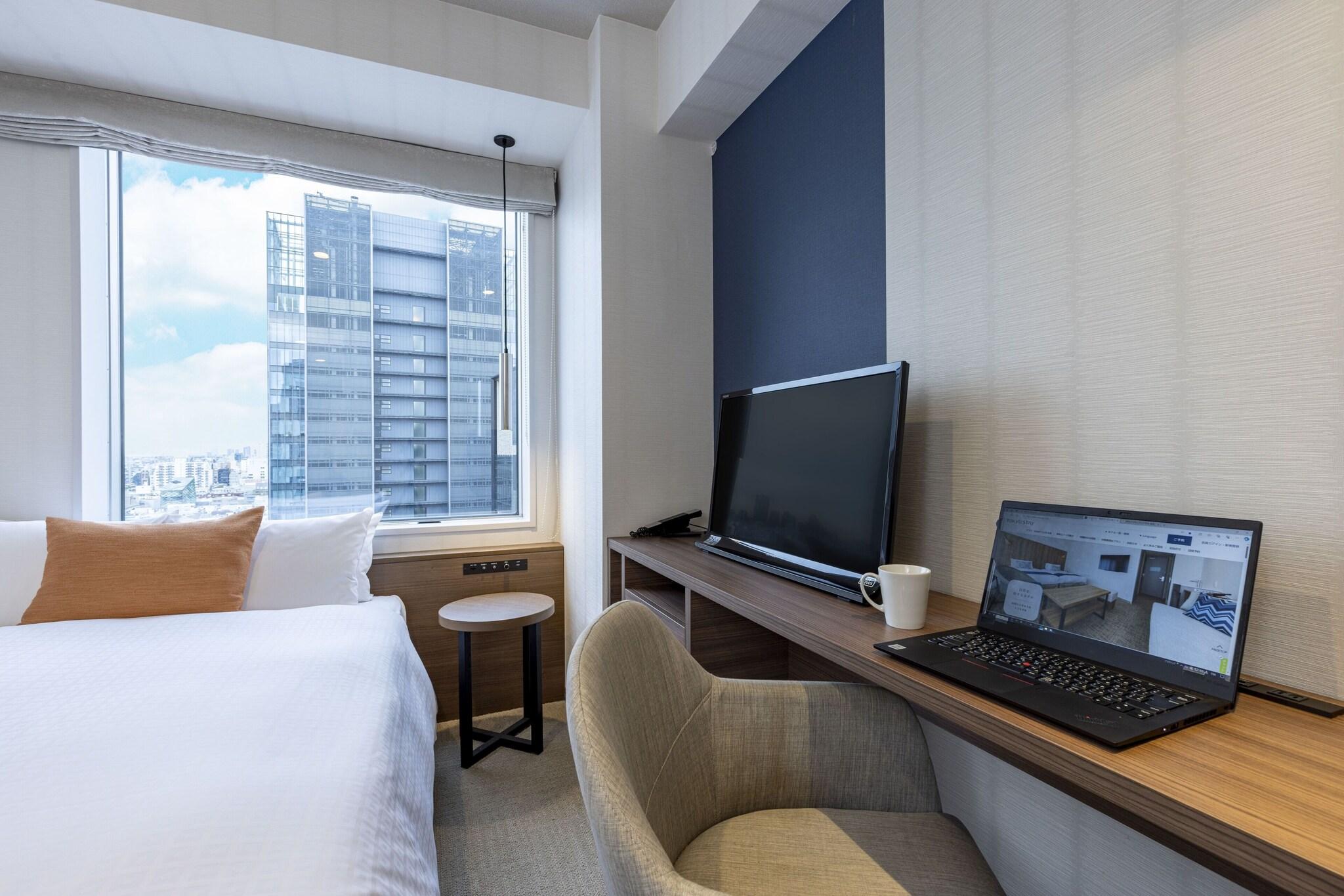 Single Economy Non Smoking