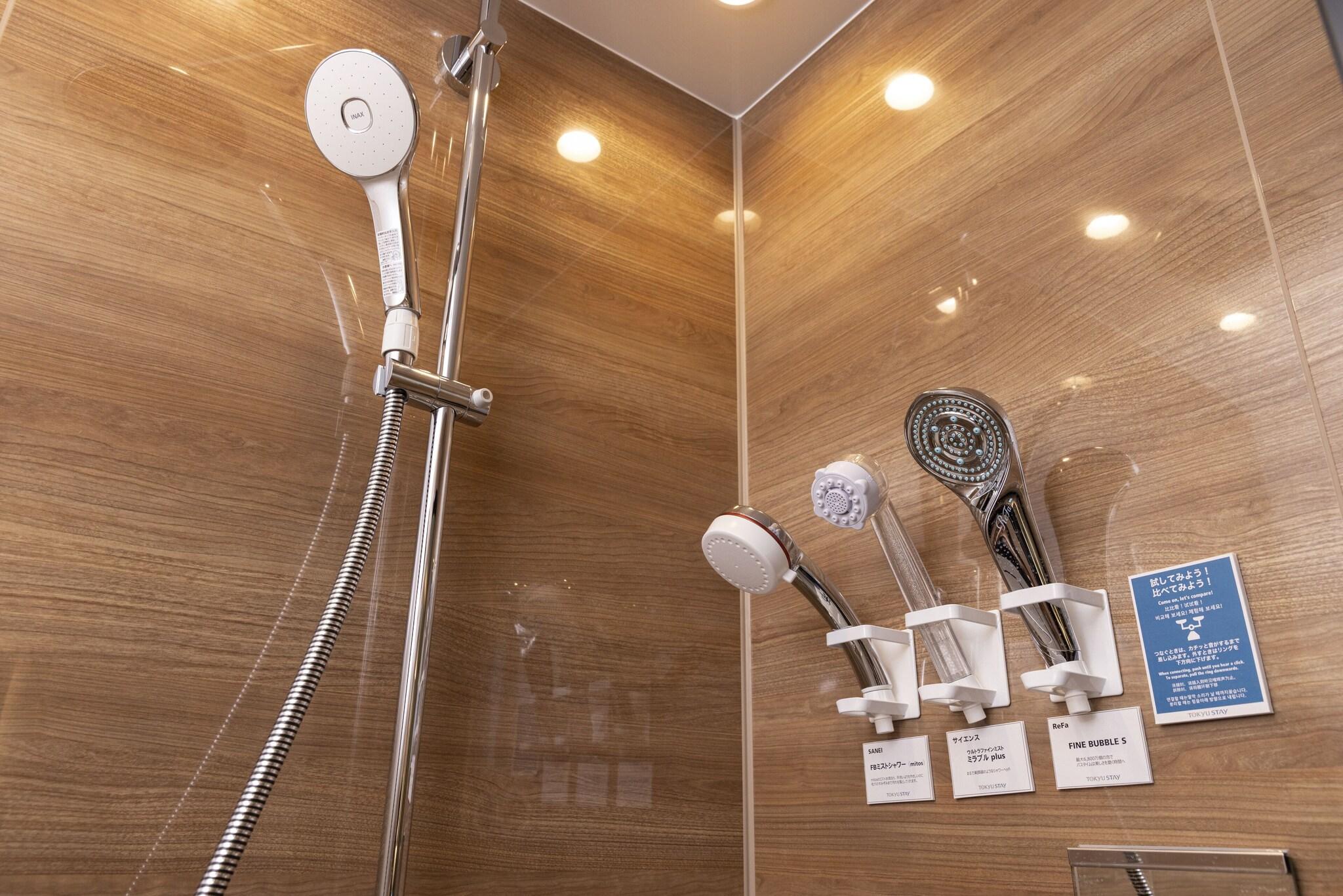 Twin Deluxe Two Beds