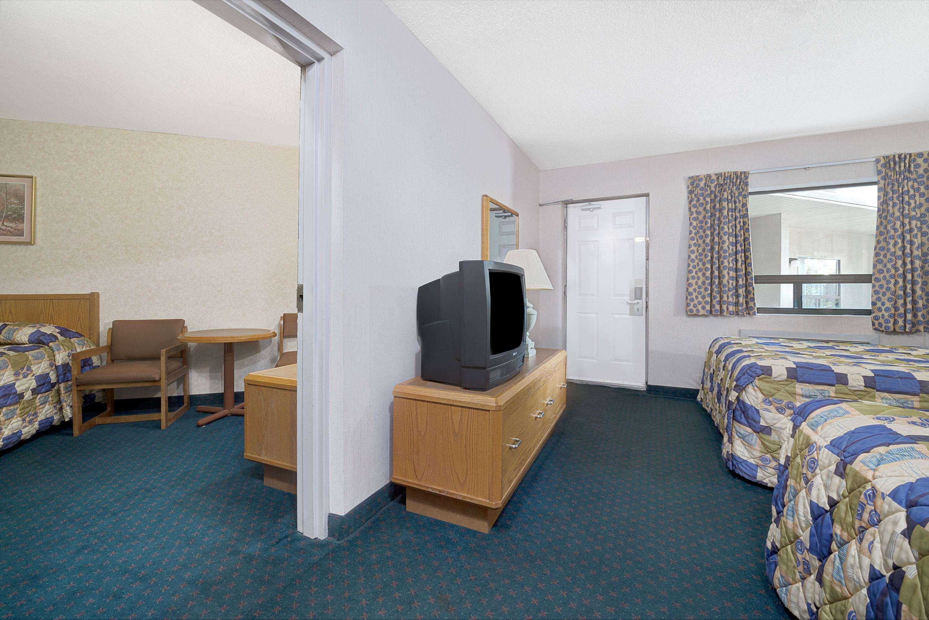 Suite Three Beds