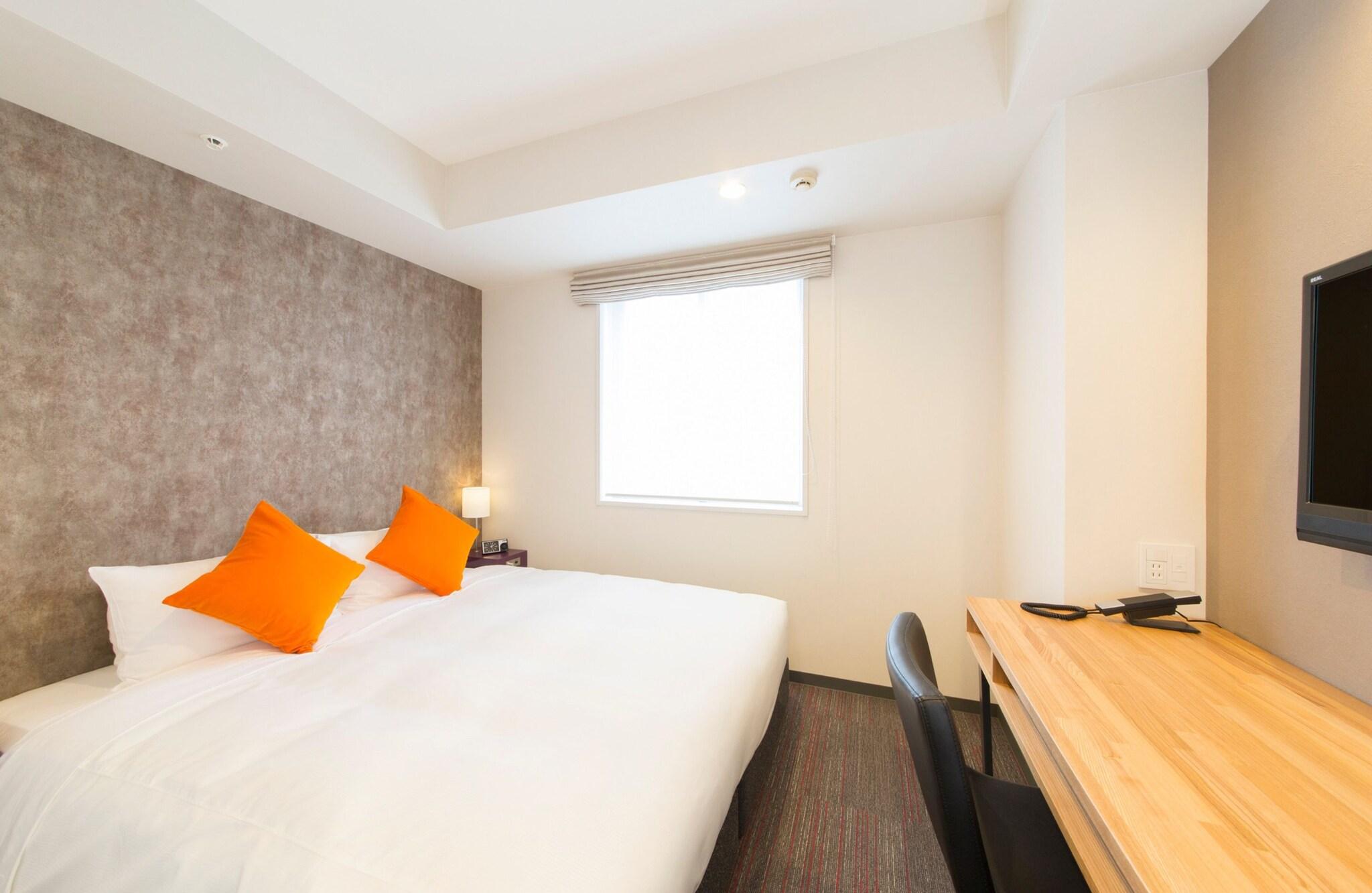 Double Single Queen Bed Non Smoking