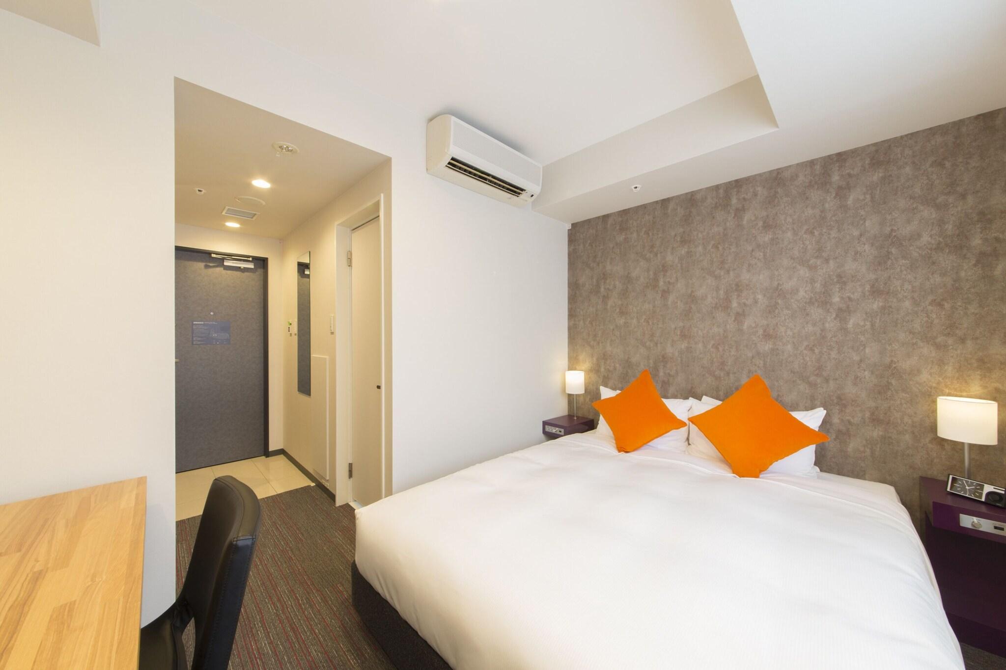 Double Single Queen Bed Non Smoking