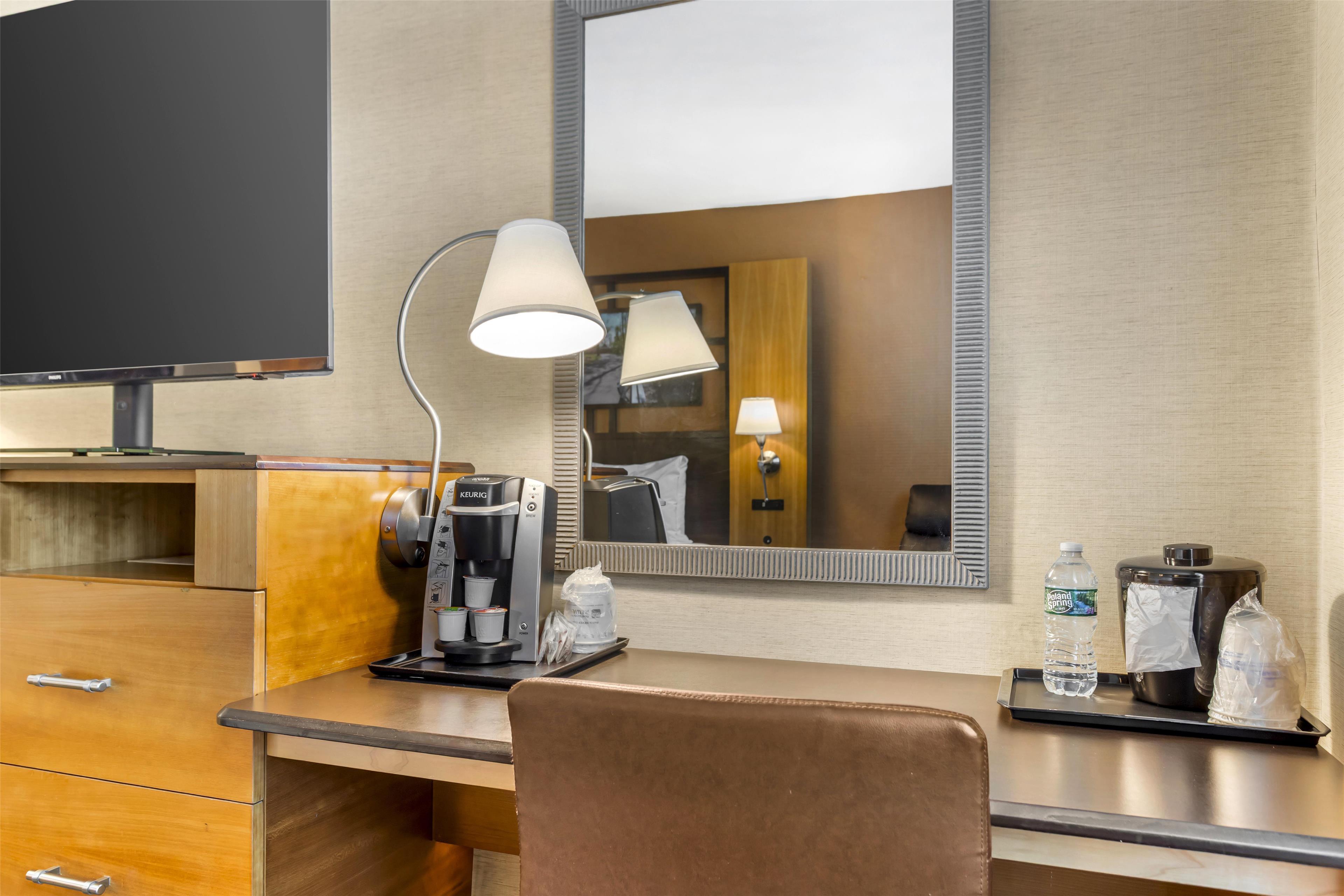 Studio Queen Size Bed