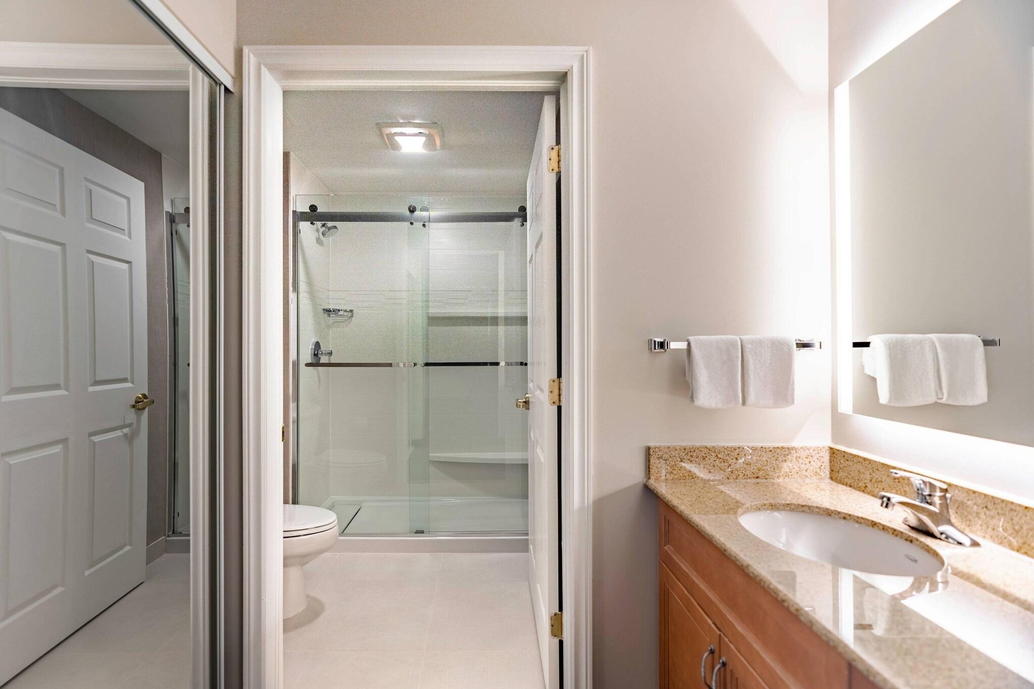 Studio King Size Bed