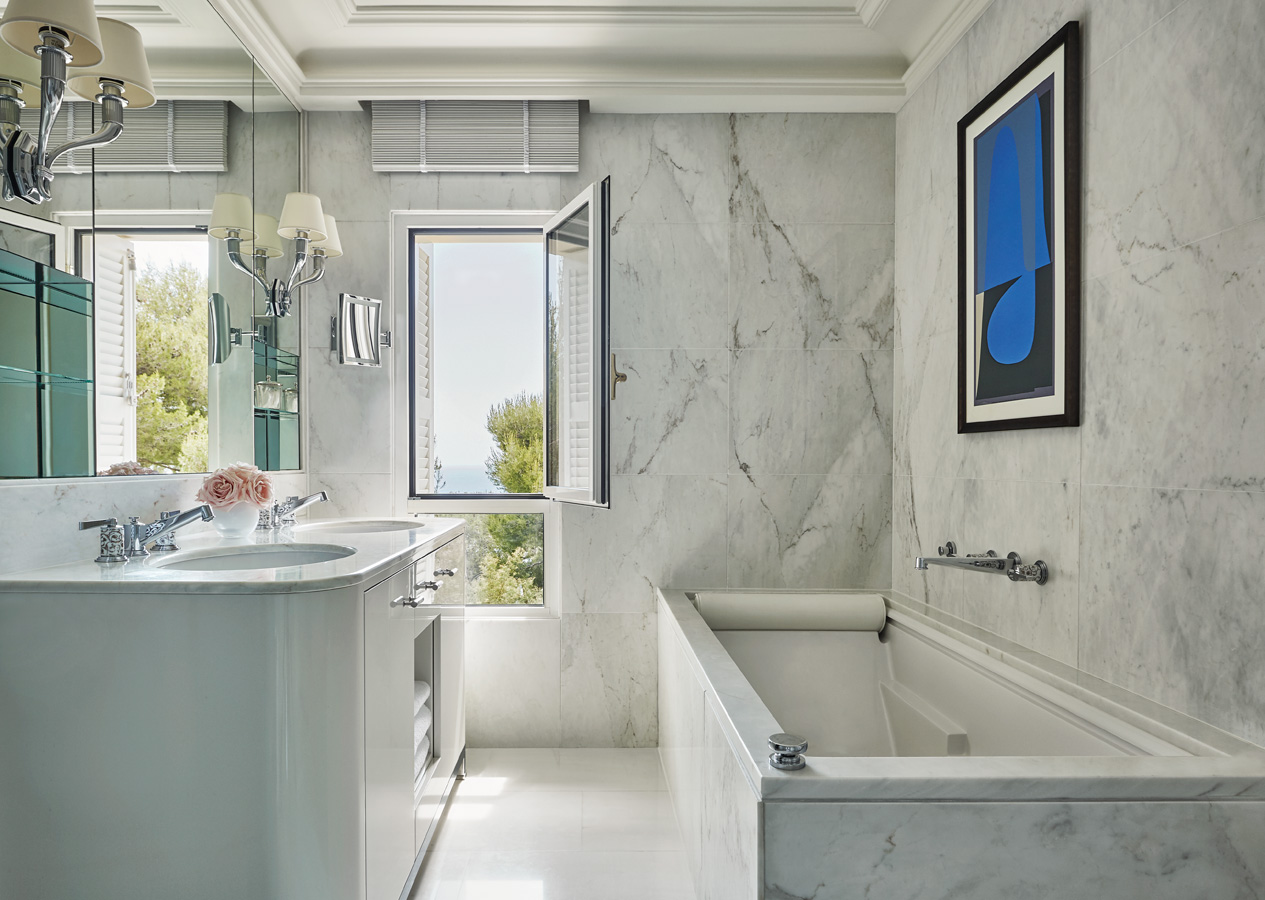 Double Sea View King Bed