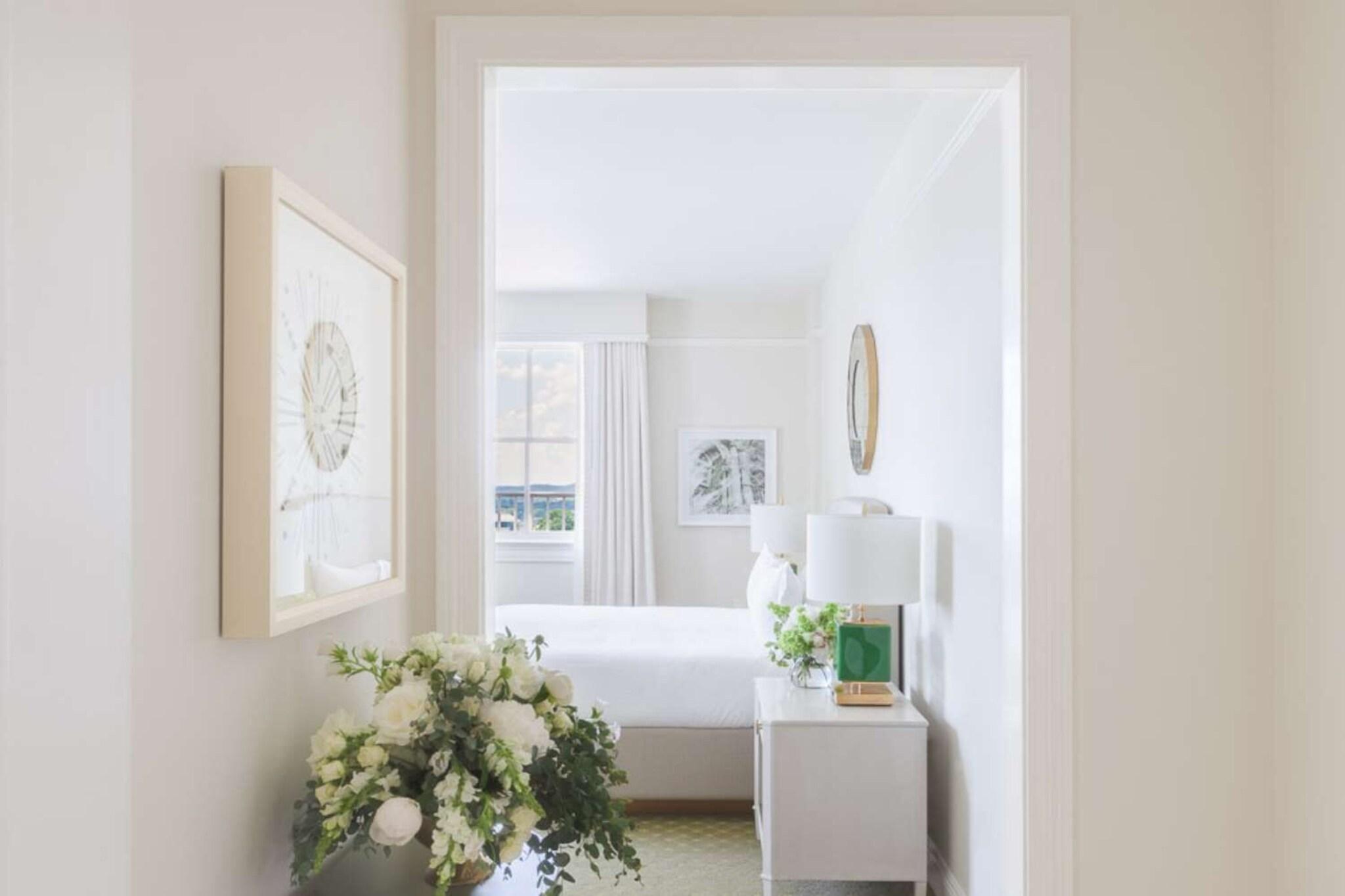 Studio Two Queen Beds