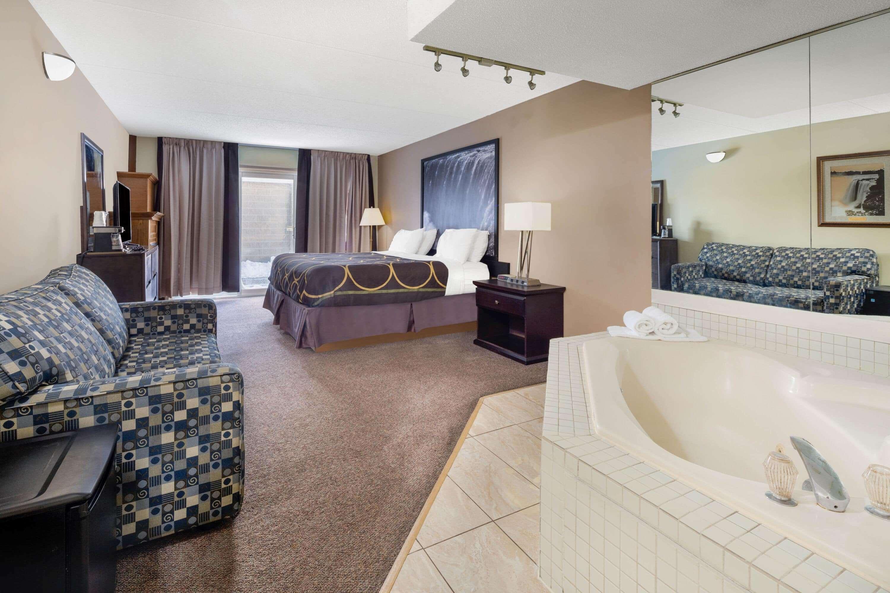 Double Deluxe King Bed