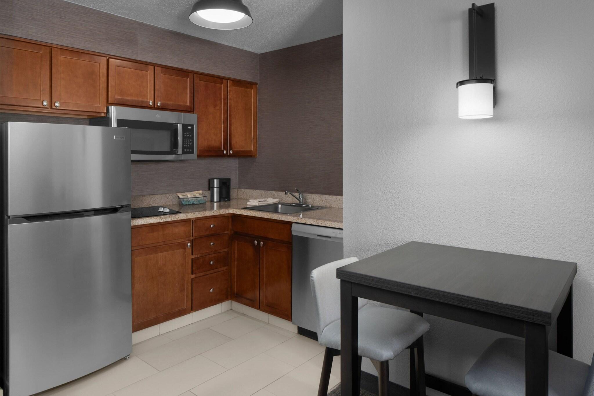 Suite Queen Size Bed