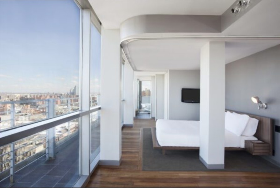 Suite King Size Bed