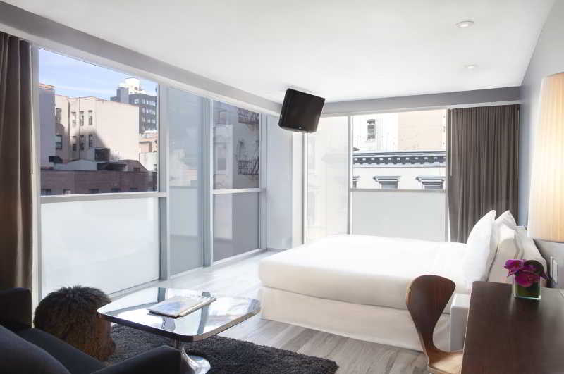 Room Deluxe King Bed