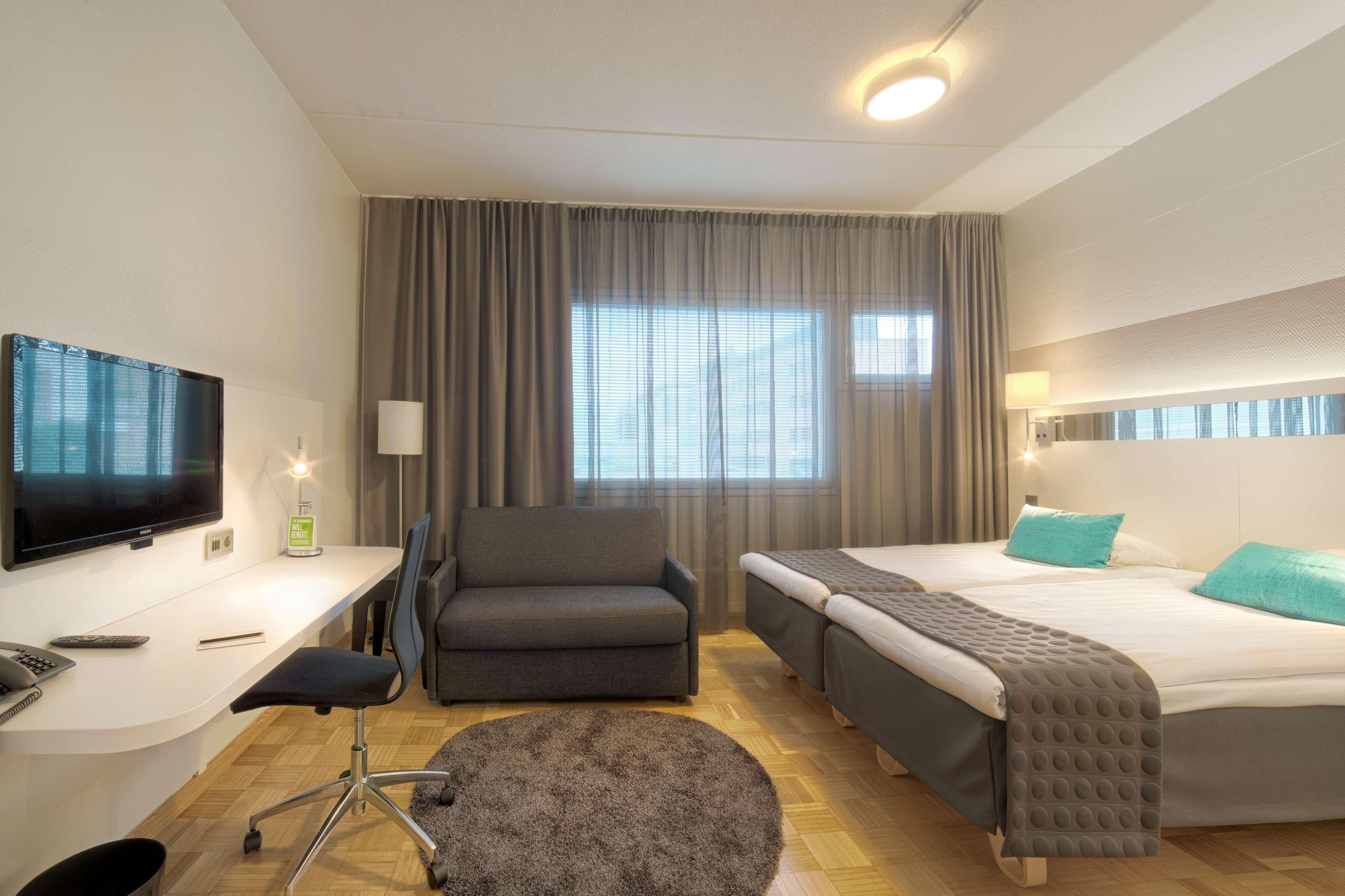 Family Room Capacity 3