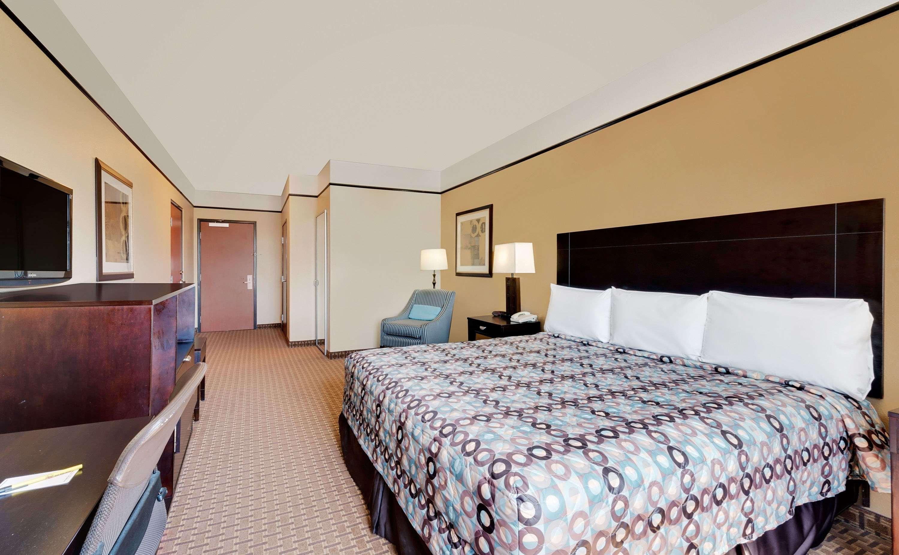 Room King Bed Non Smoking