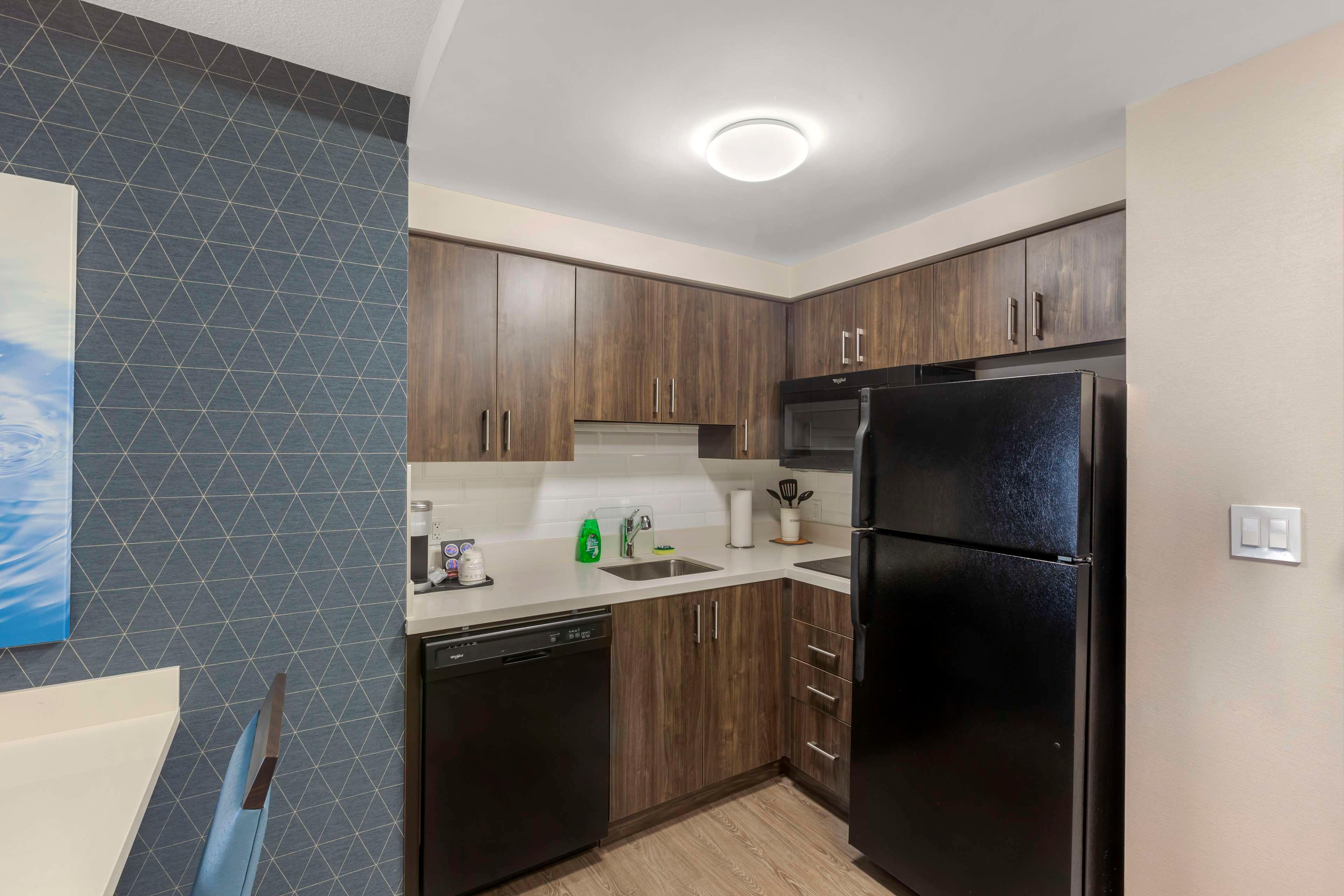 Suite Two Queen Beds