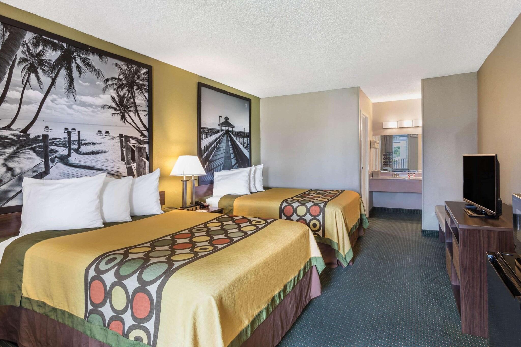 Quadruple Two Double Beds