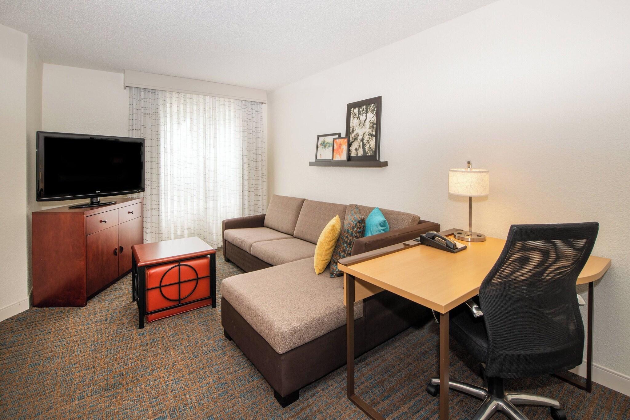 Suite Queen Size Bed