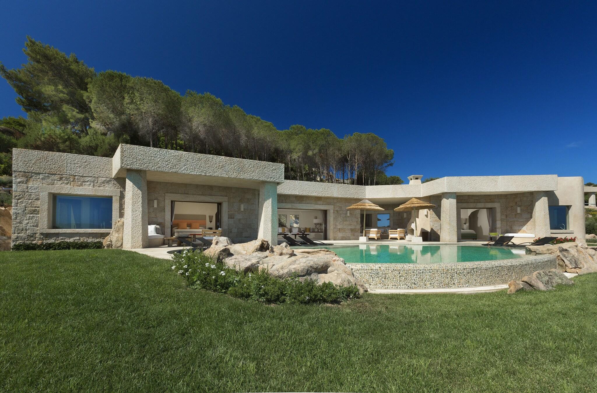 Villa Three Bedrooms with Private Pool