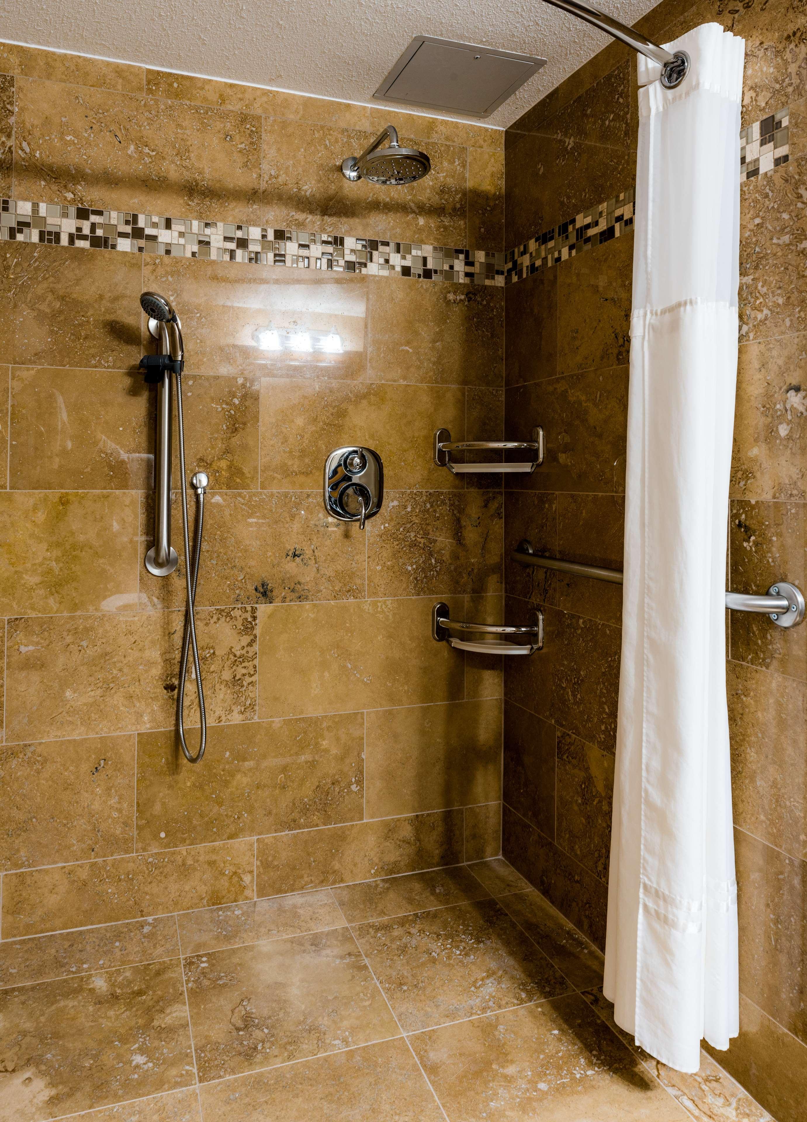 Family Room Two Queen Beds