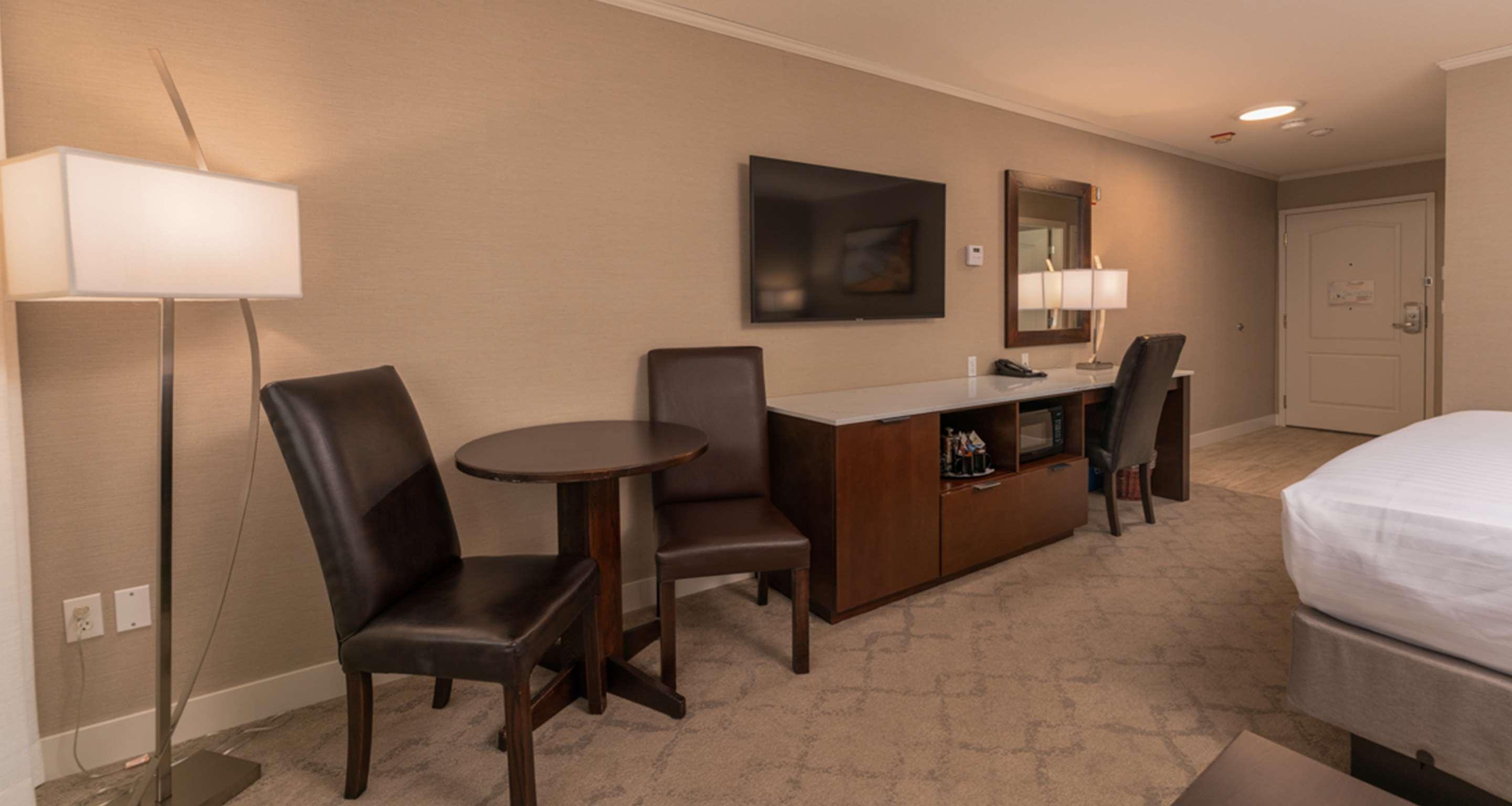 Room Accessible King Size Bed