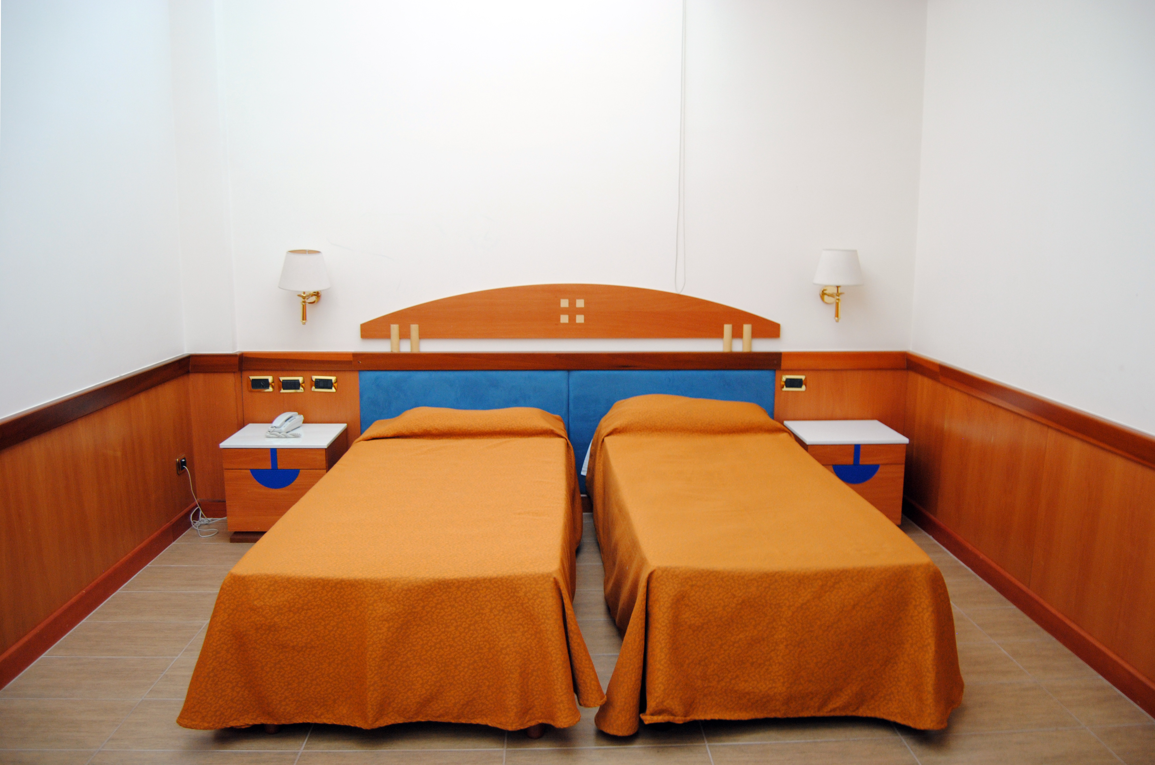 Double or Twin Standard