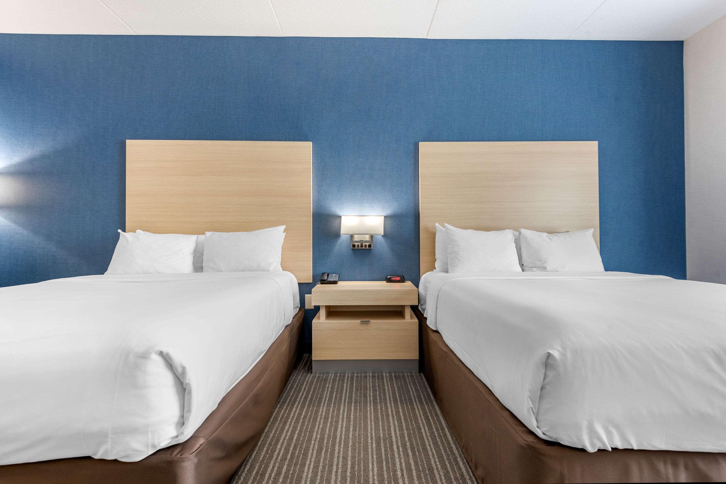 Double Two Queen Beds Non Smoking