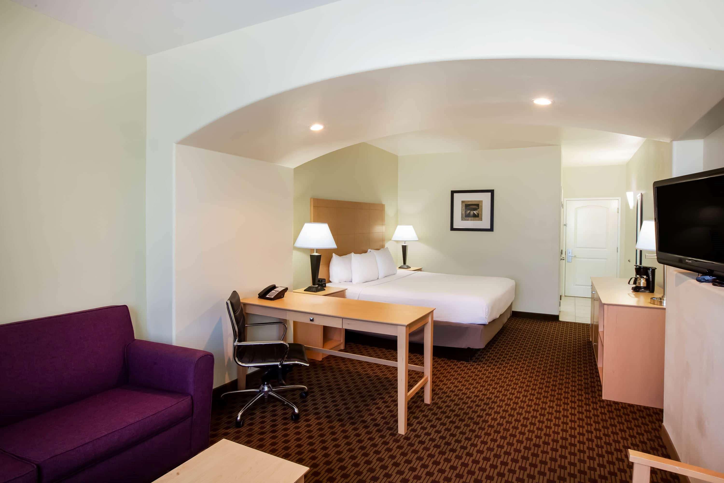 Double Executive King Bed