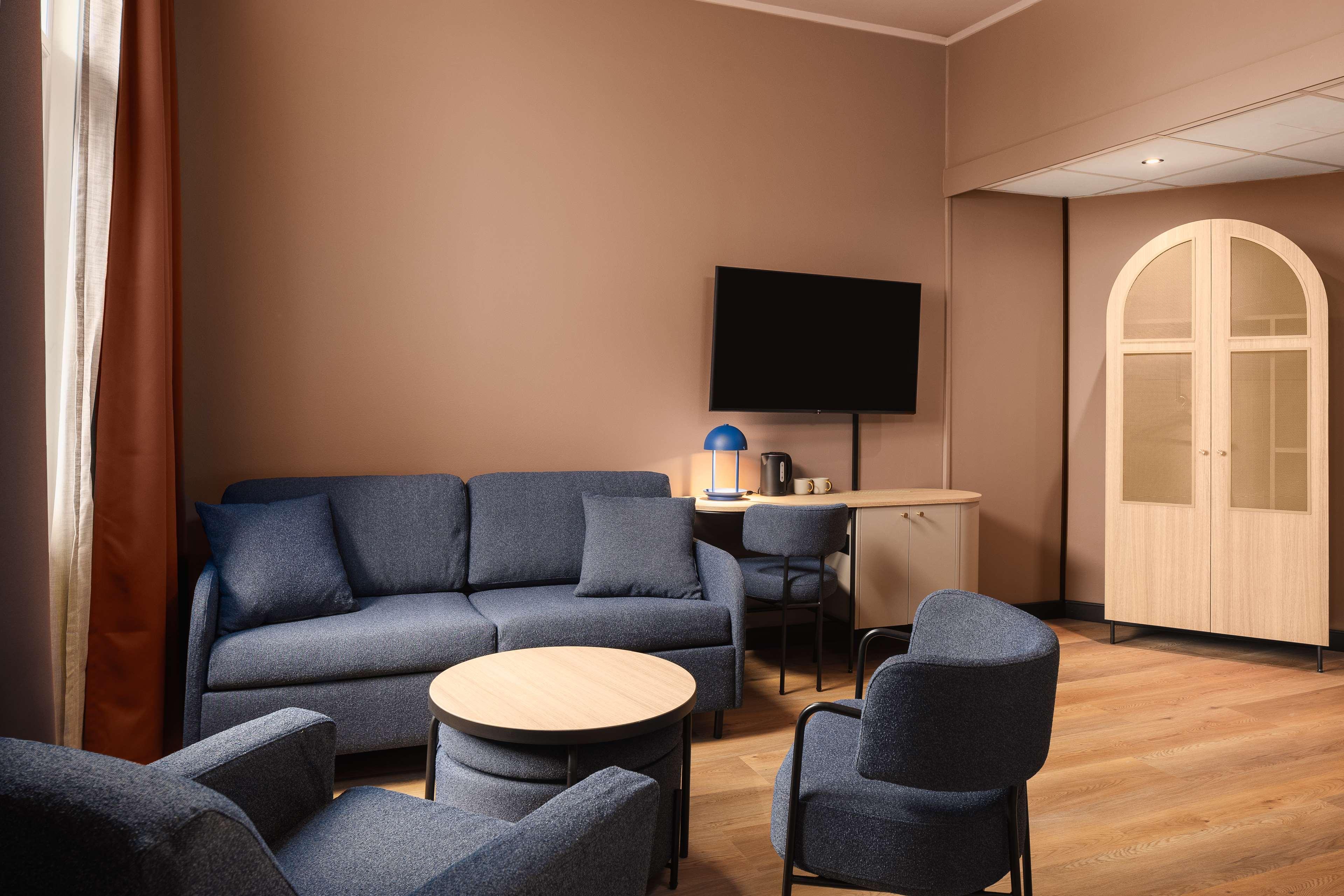 Family Room Standard