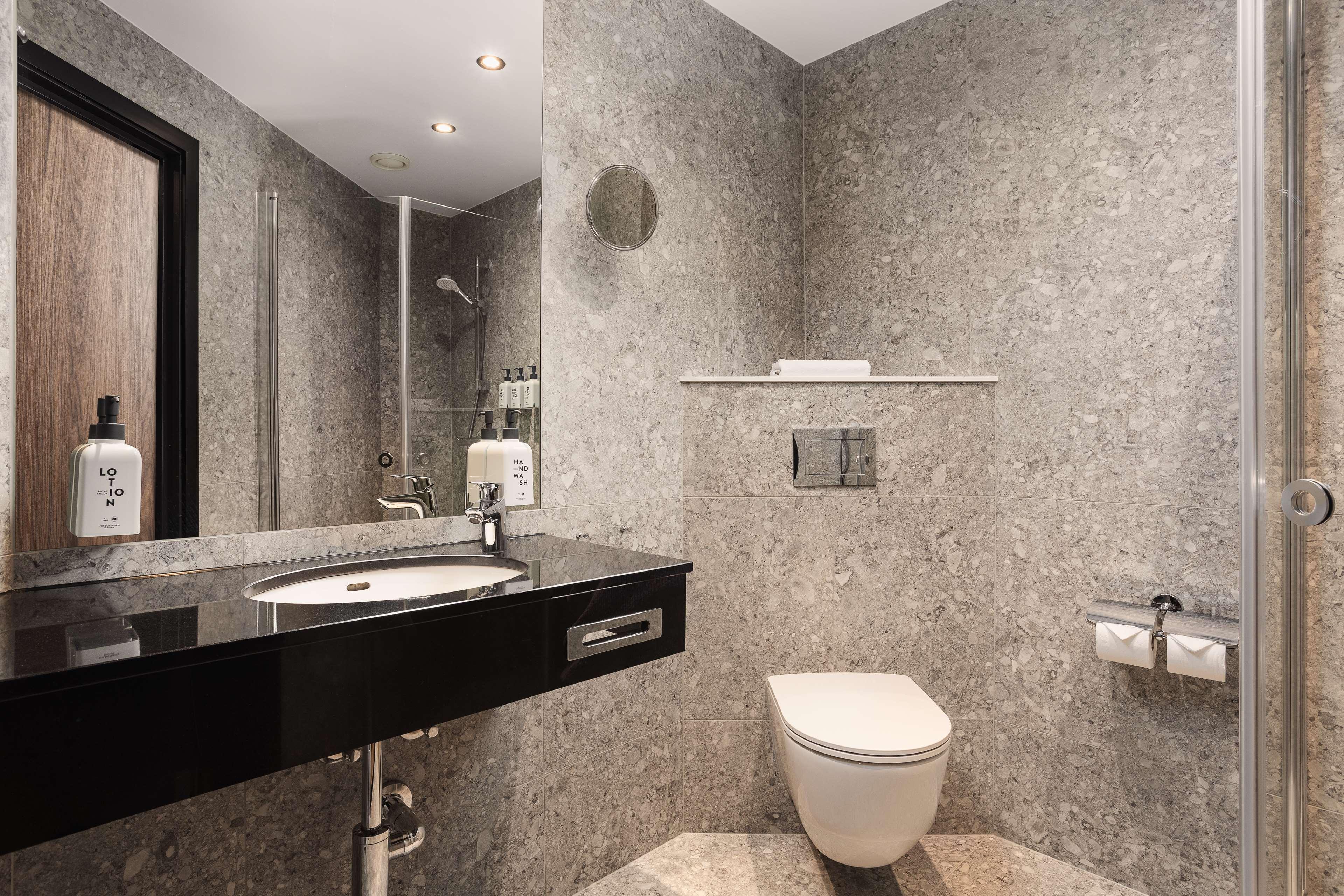 Double Superior King Bed