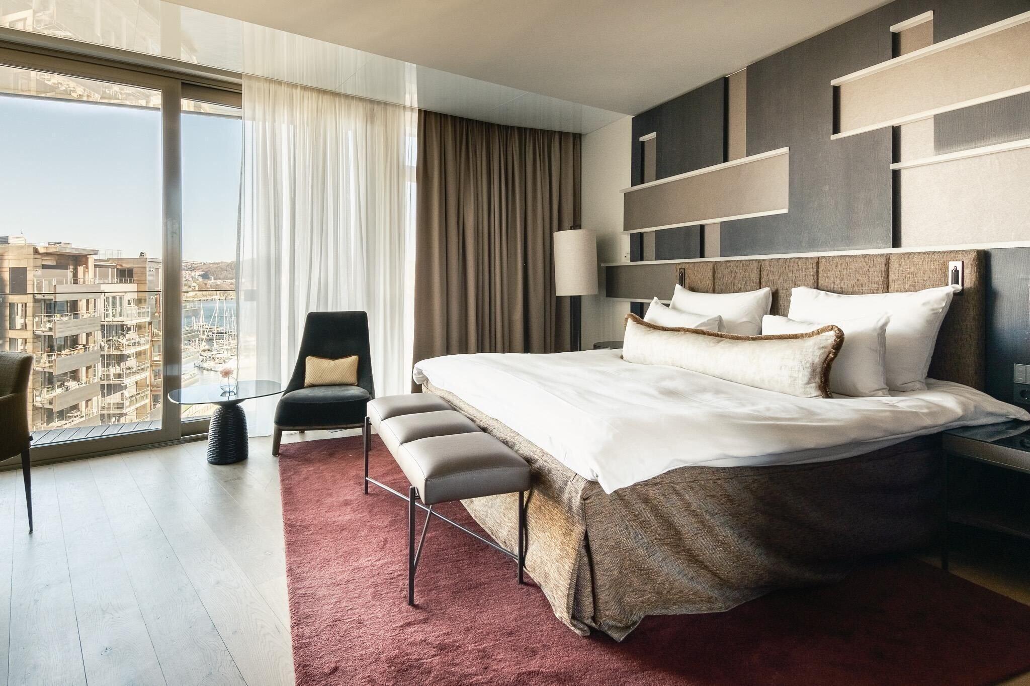 Double Deluxe King Bed